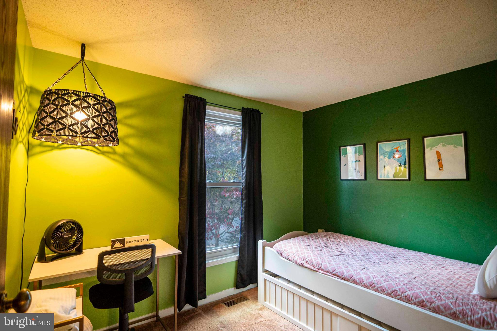 LAKEVIEW - Residential