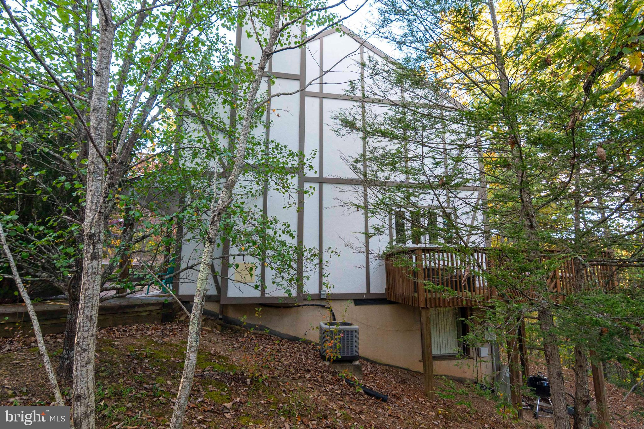 LAKEVIEW - Residential