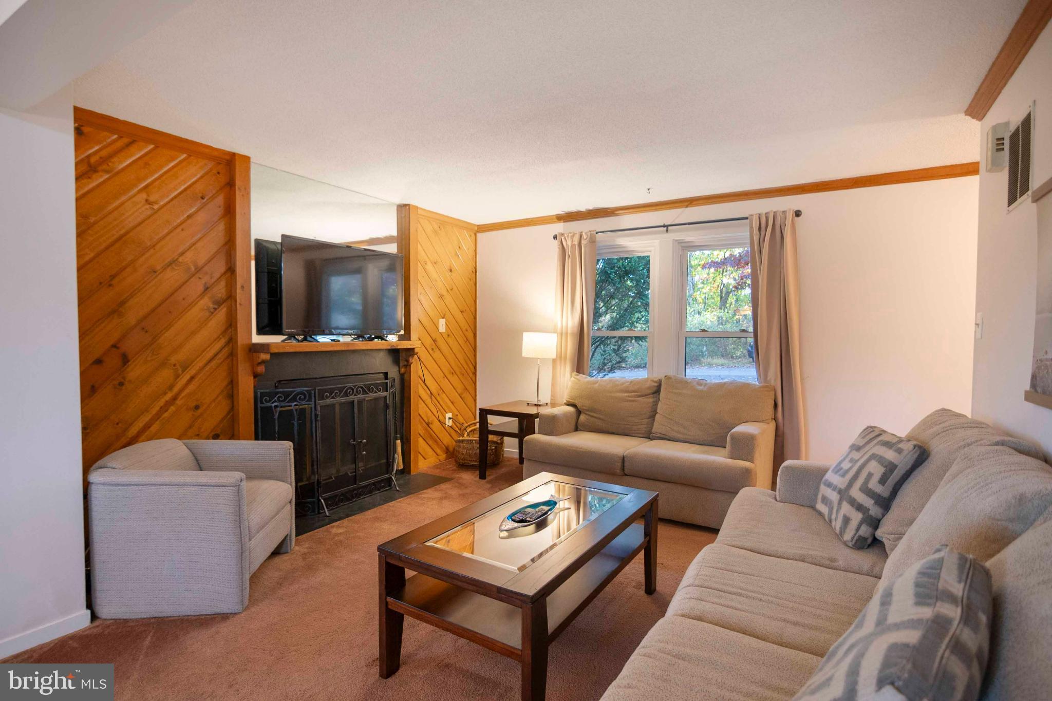 LAKEVIEW - Residential