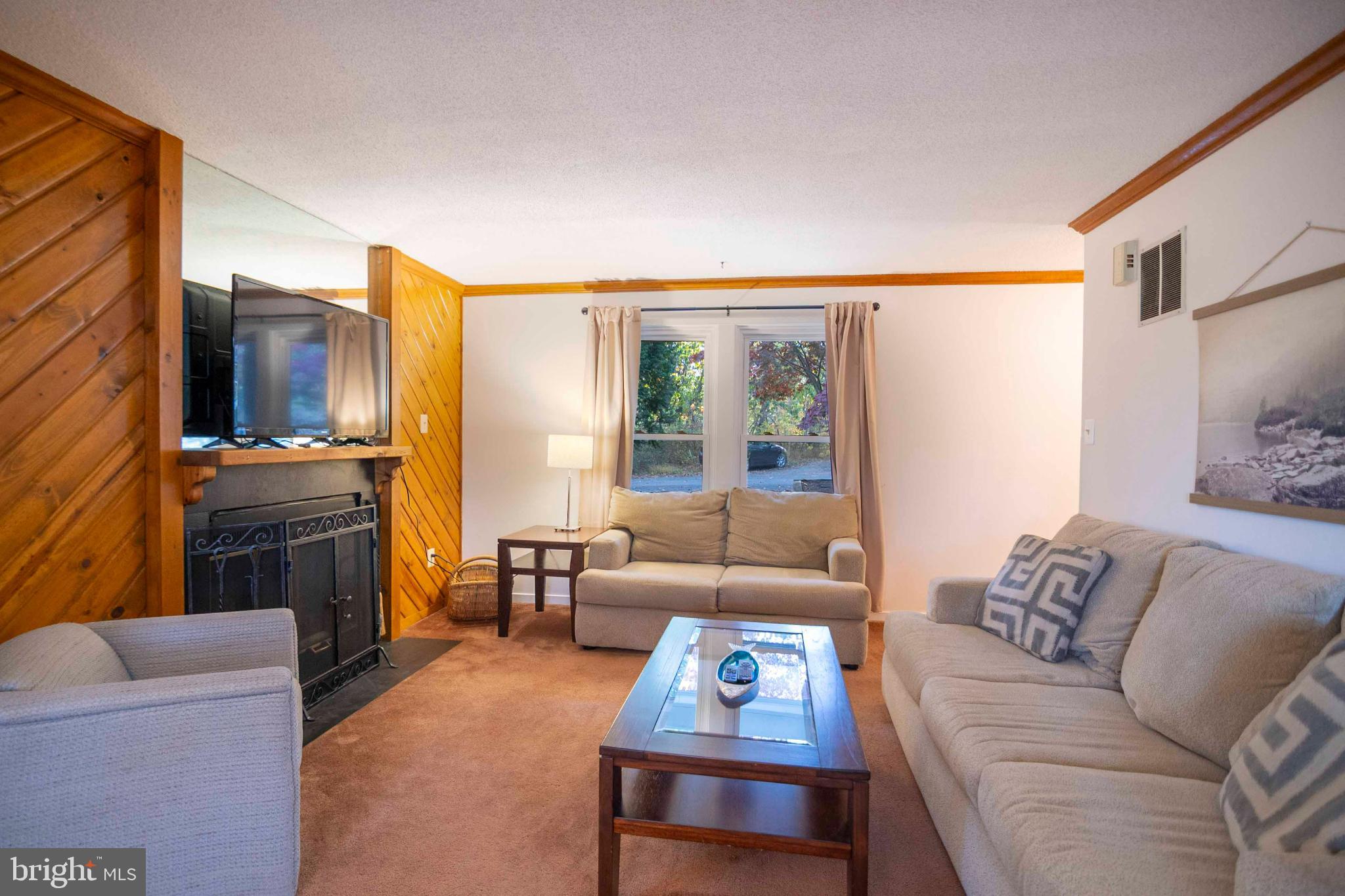 LAKEVIEW - Residential