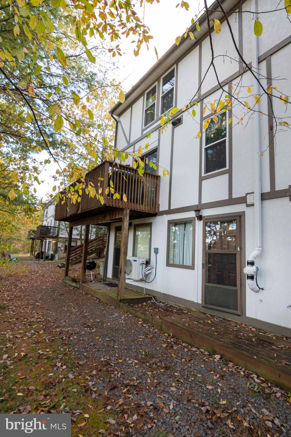 LAKEVIEW - Residential