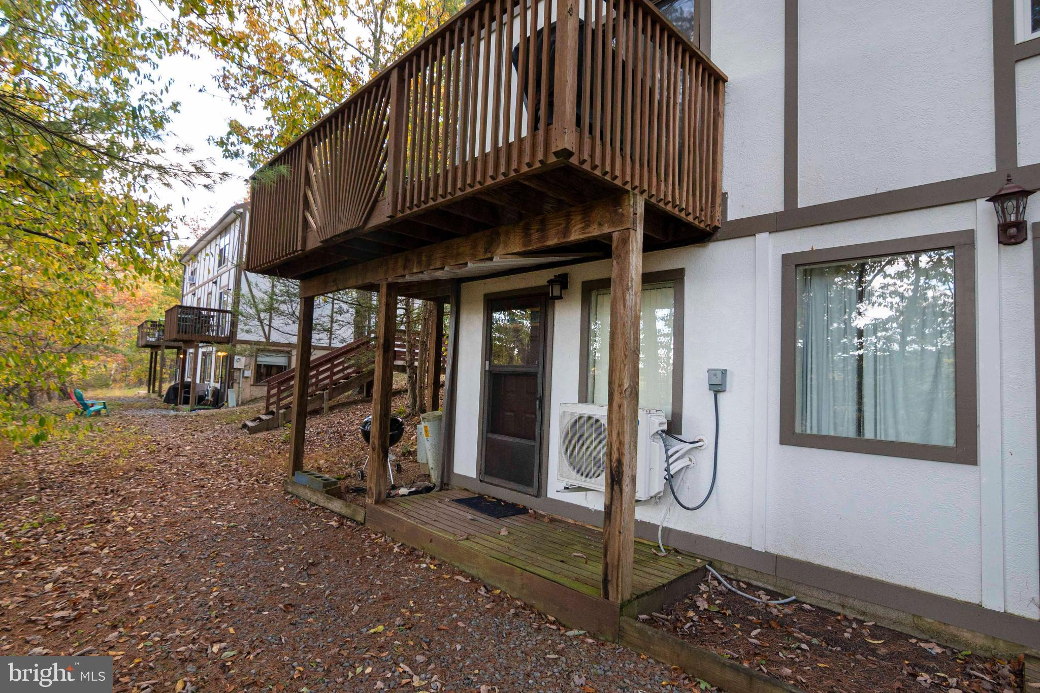 LAKEVIEW - Residential