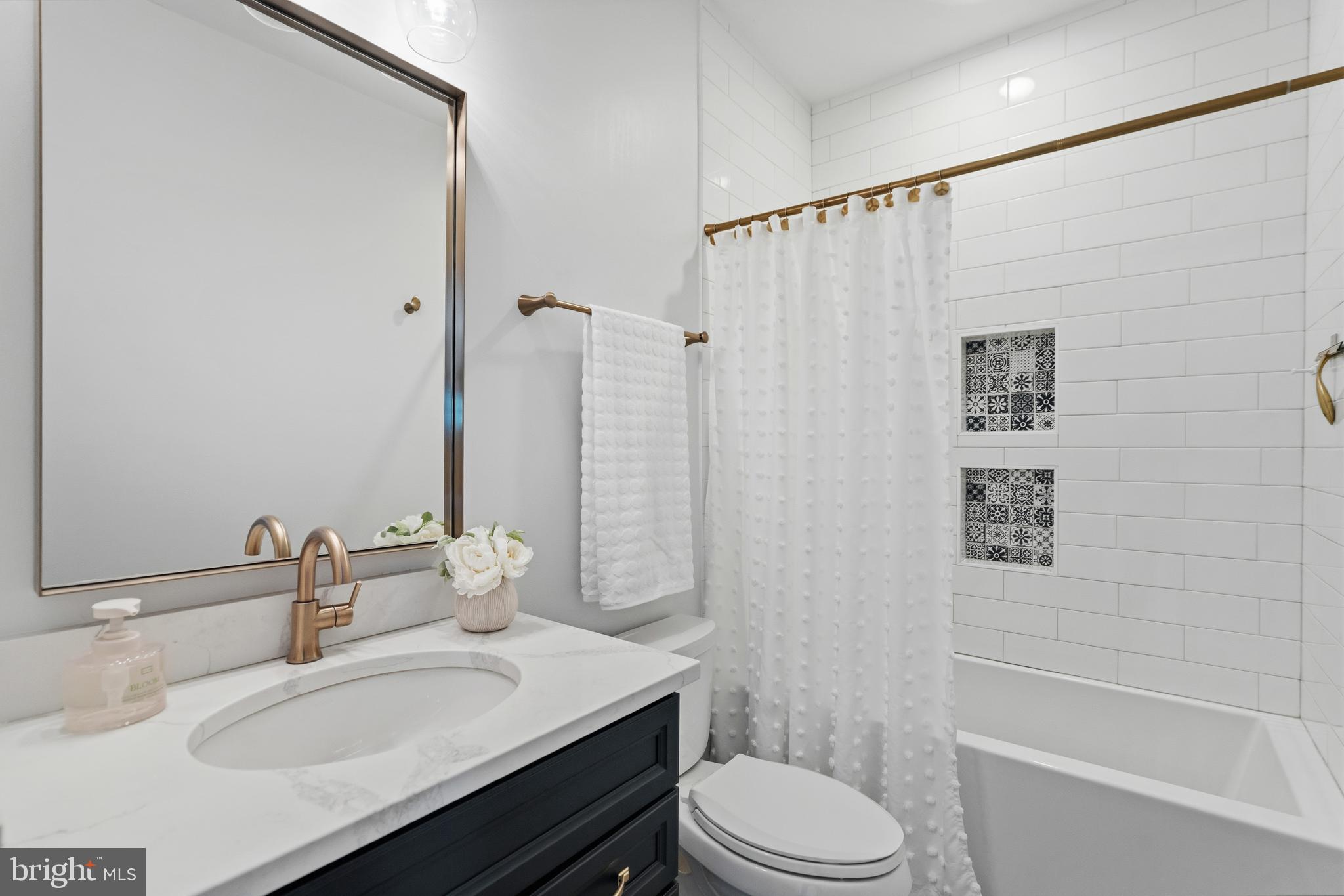 BROADLANDS SOUTH - Residential