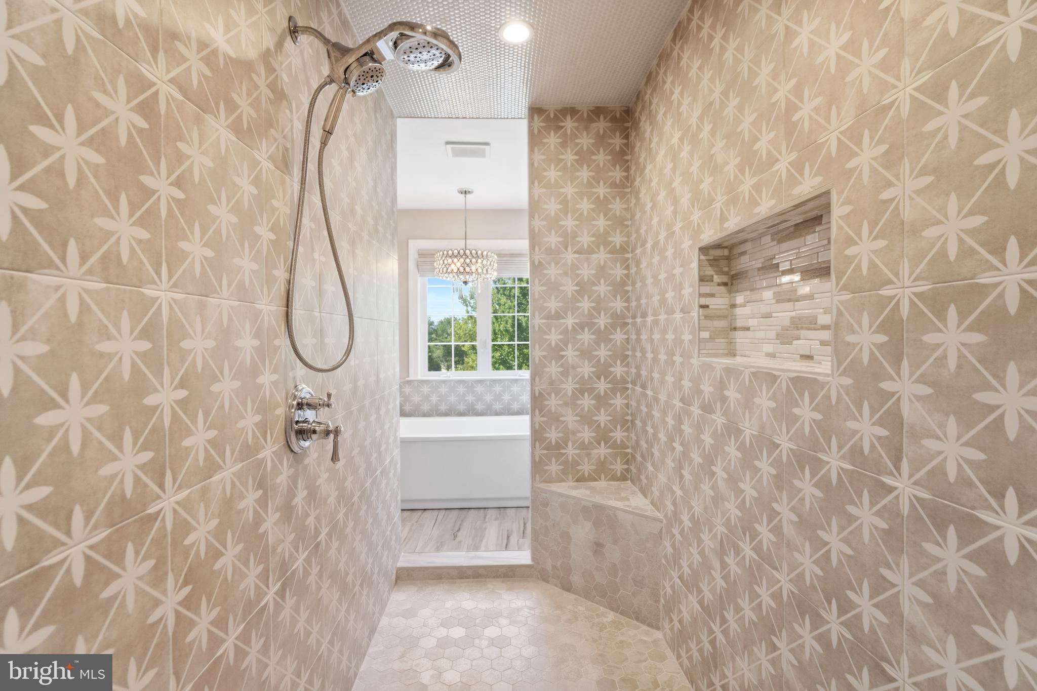 BROADLANDS SOUTH - Residential