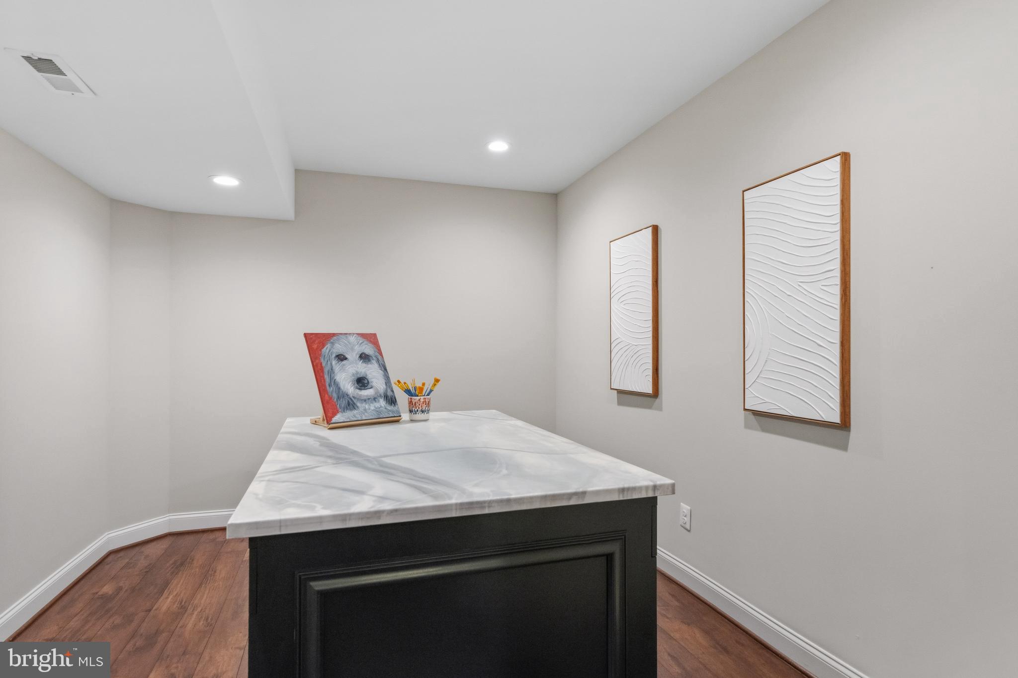 BROADLANDS SOUTH - Residential