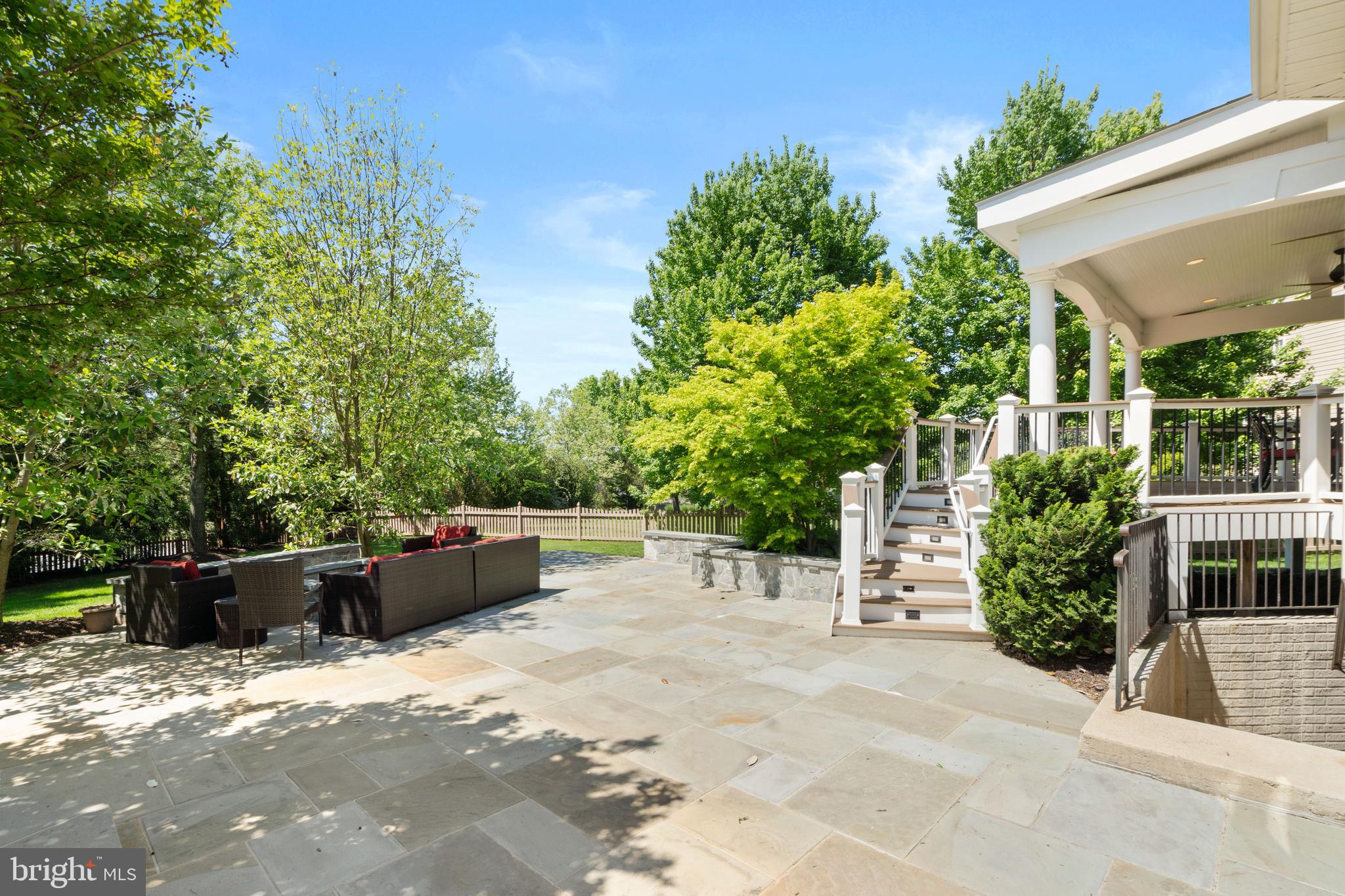 BROADLANDS SOUTH - Residential
