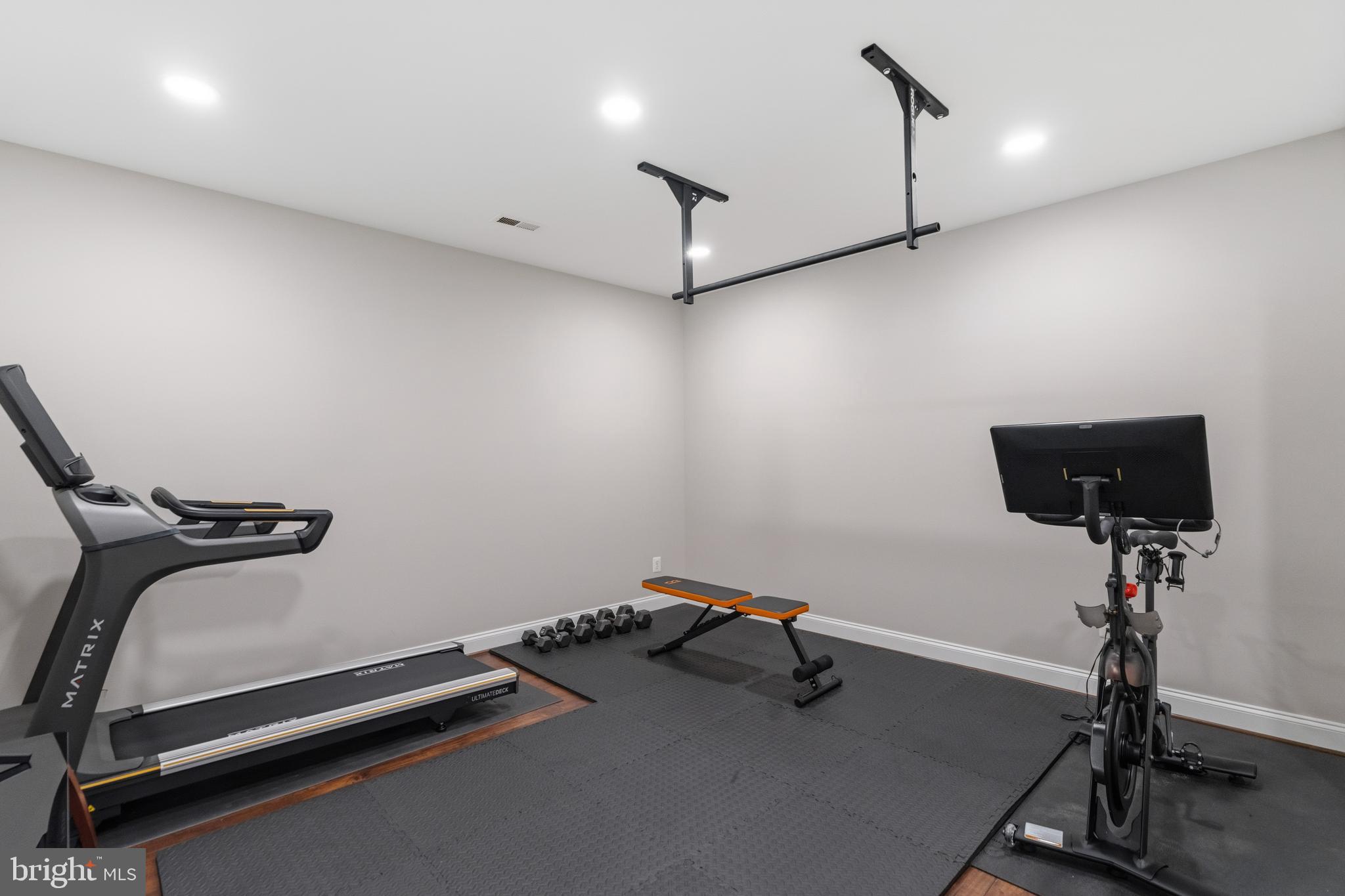 BROADLANDS SOUTH - Residential