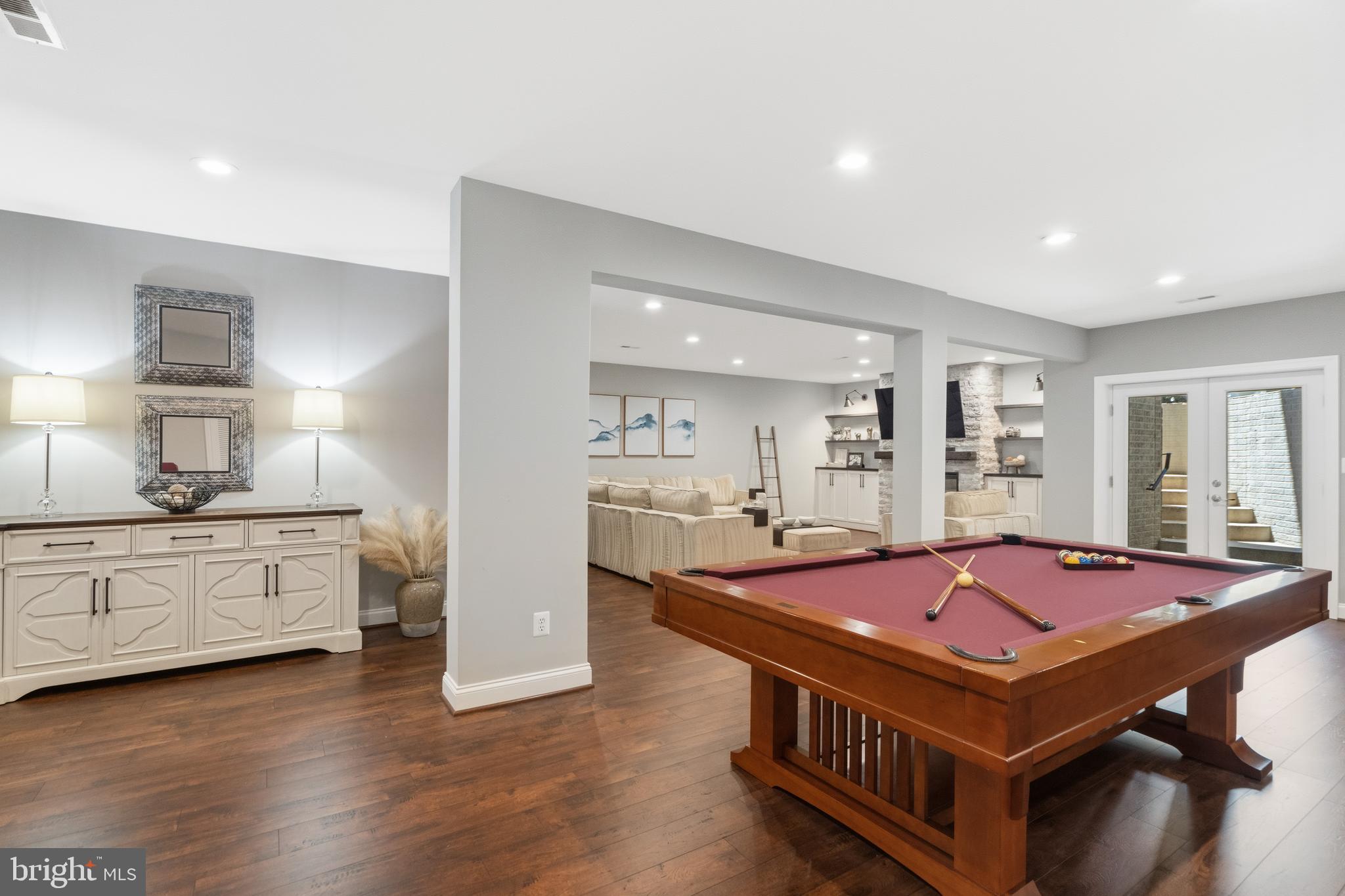 BROADLANDS SOUTH - Residential