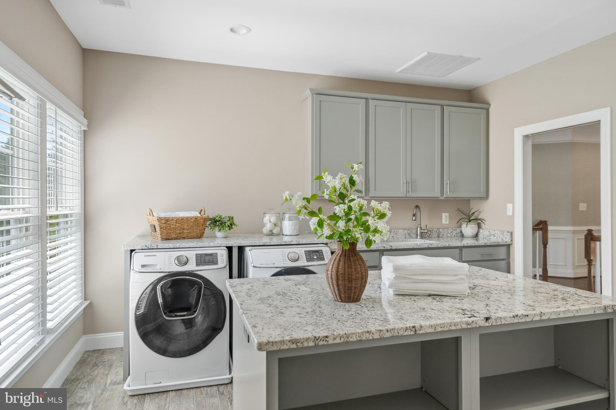 BROADLANDS SOUTH - Residential