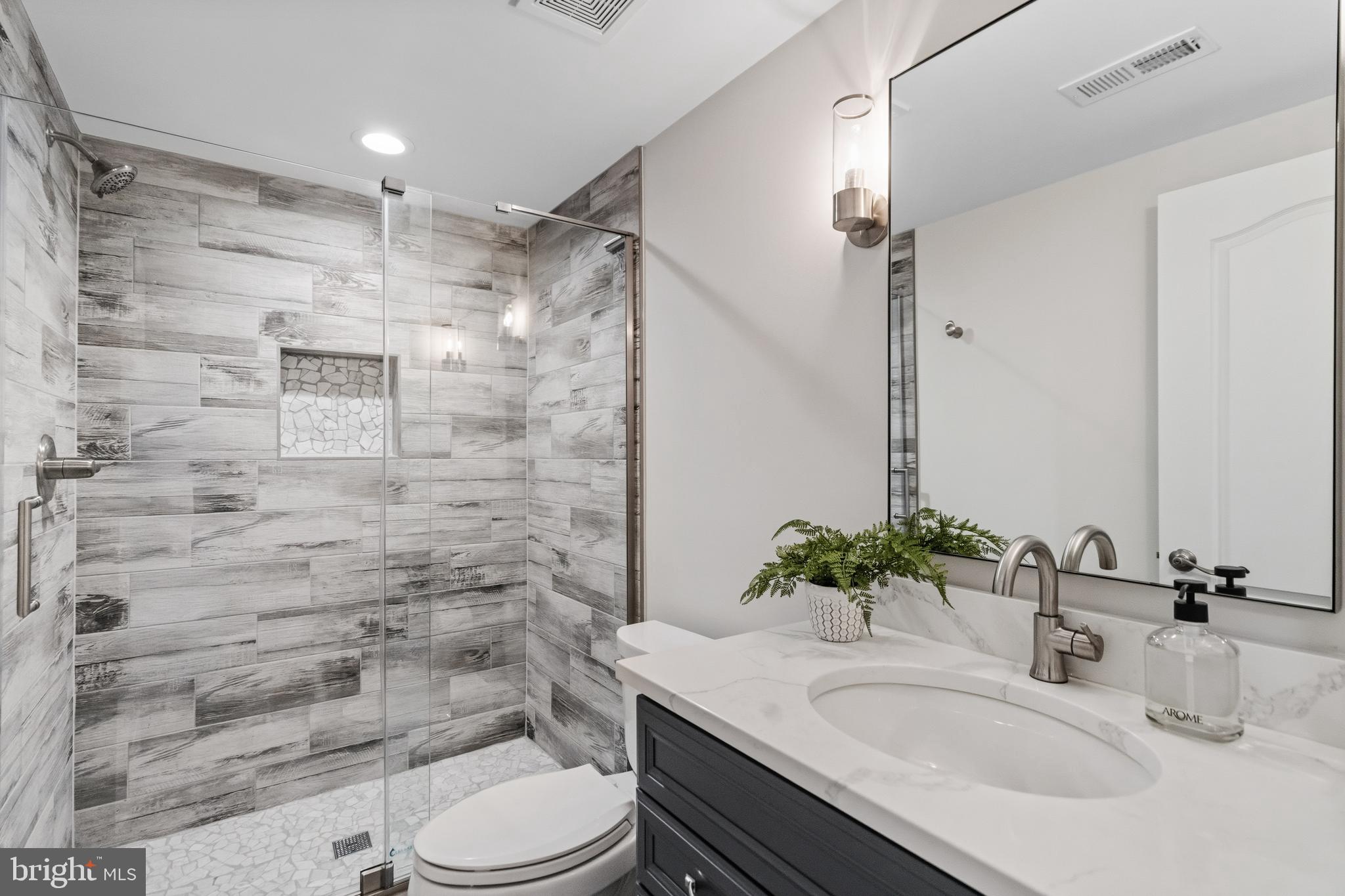 BROADLANDS SOUTH - Residential
