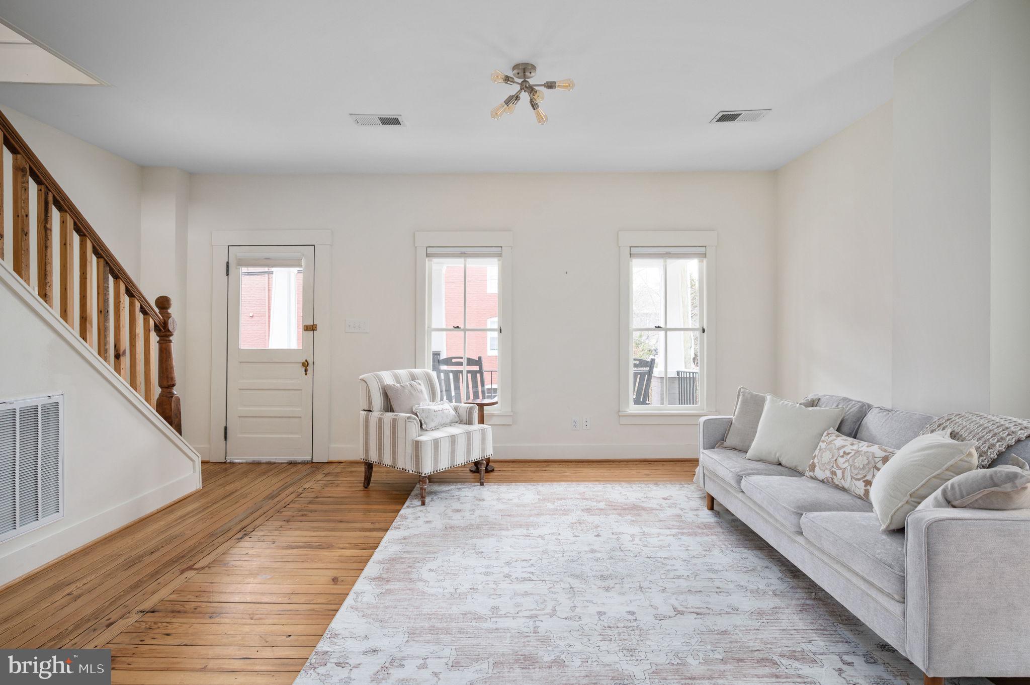 DOWNTOWN FREDERICKSBURG - Residential