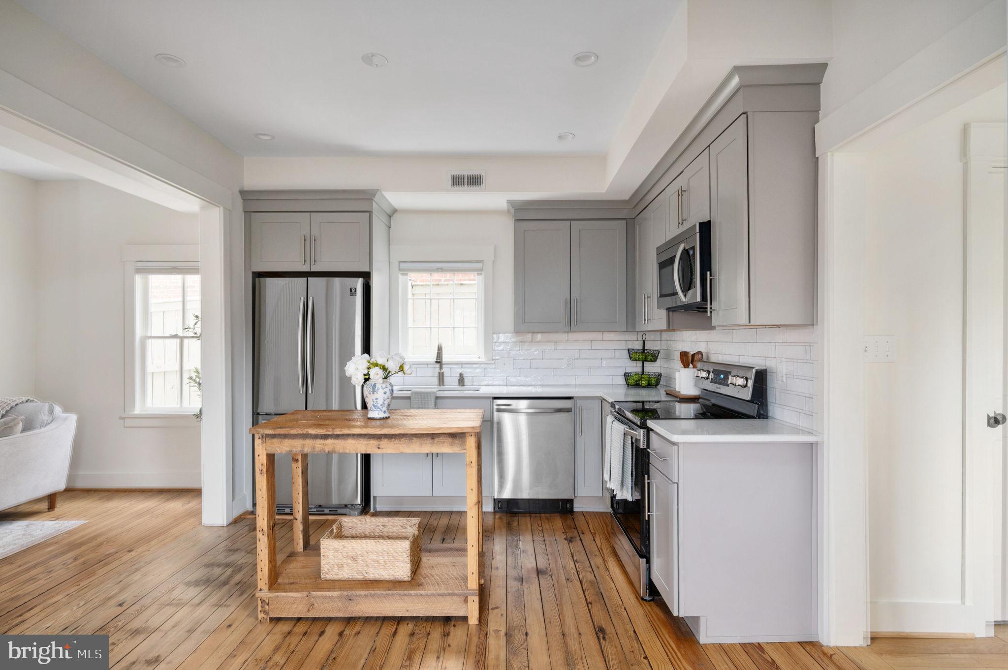 DOWNTOWN FREDERICKSBURG - Residential