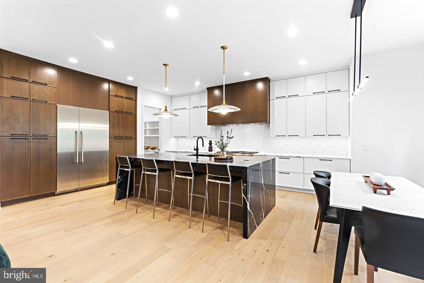 HUNTING RIDGE - Residential