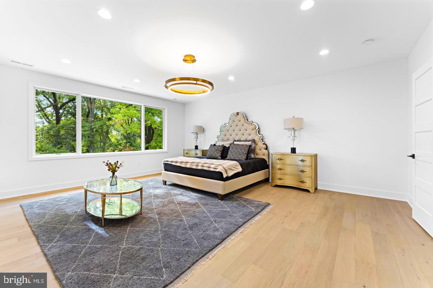 HUNTING RIDGE - Residential