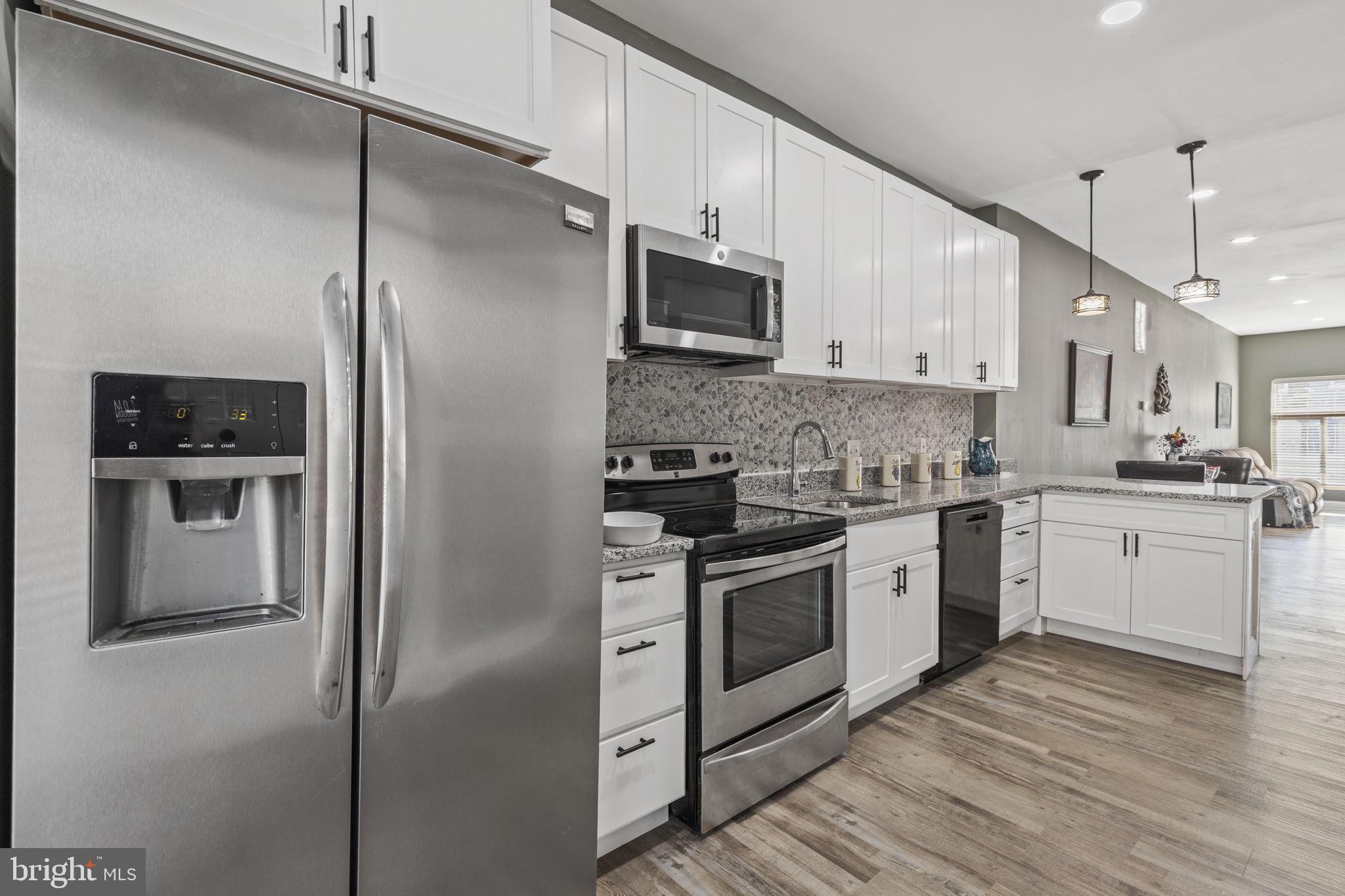 BROADWAY EAST - Residential