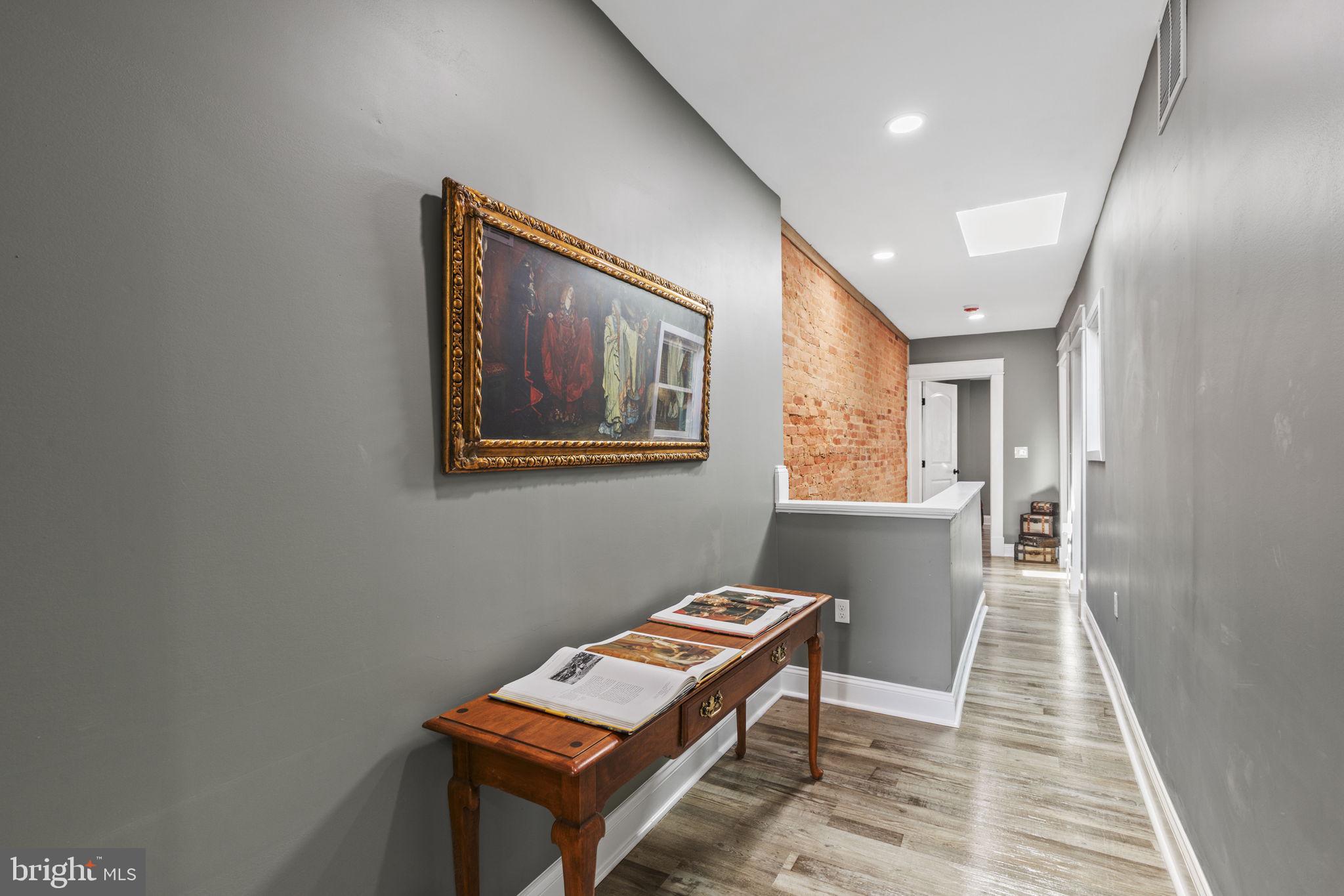 BROADWAY EAST - Residential