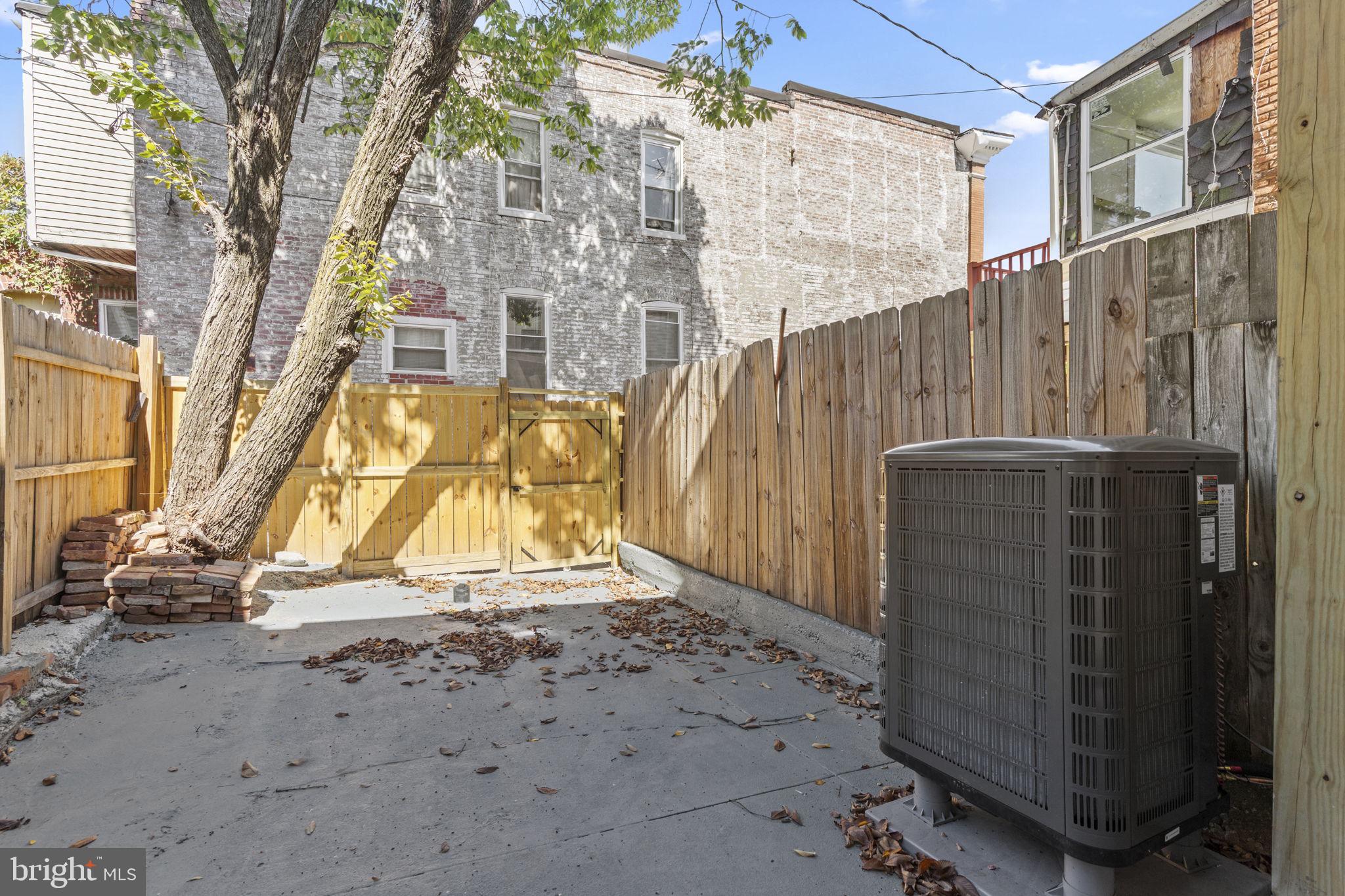 BROADWAY EAST - Residential