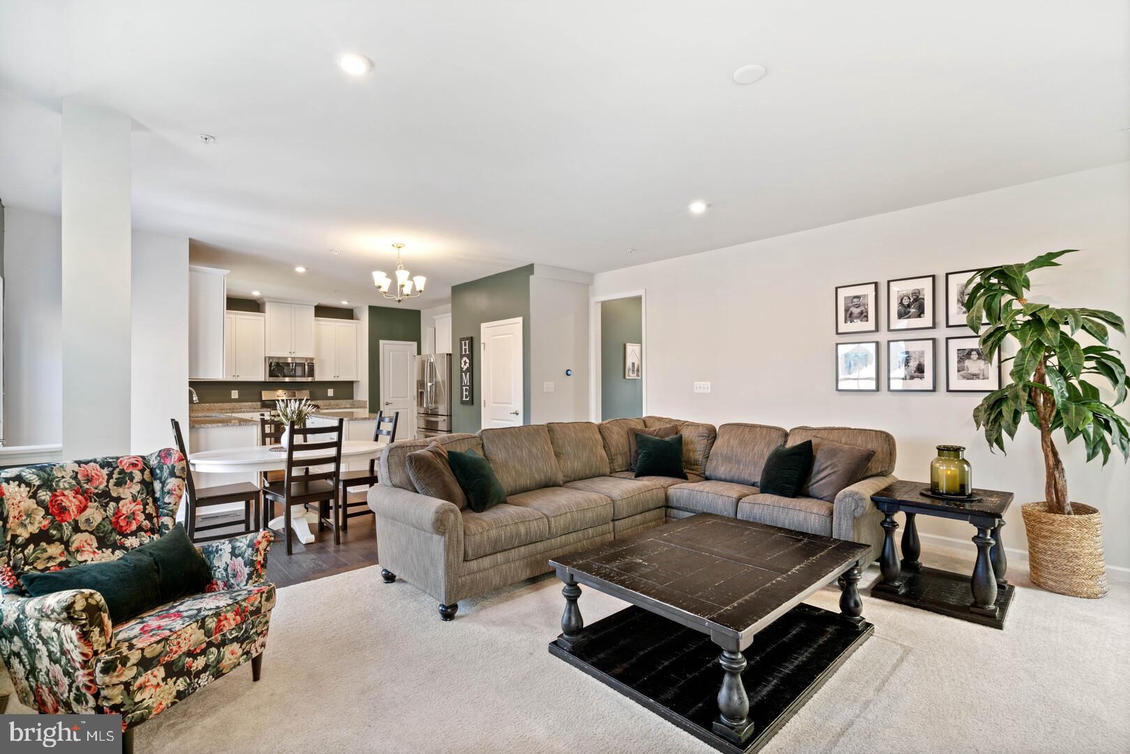 POTOMAC SHORES - Residential