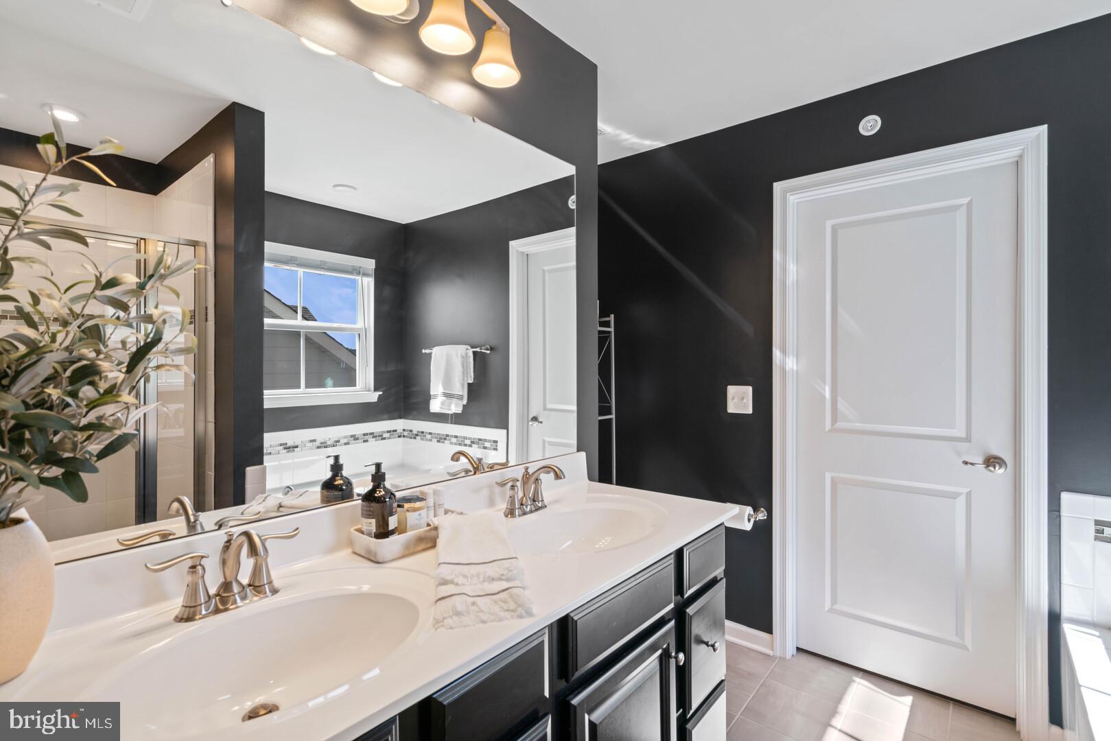 POTOMAC SHORES - Residential