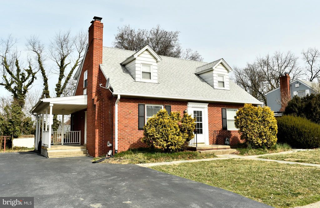 Photo of 627 Biggs Avenue #2, FREDERICK, MD 21702 (MLS # MDFR2072450)