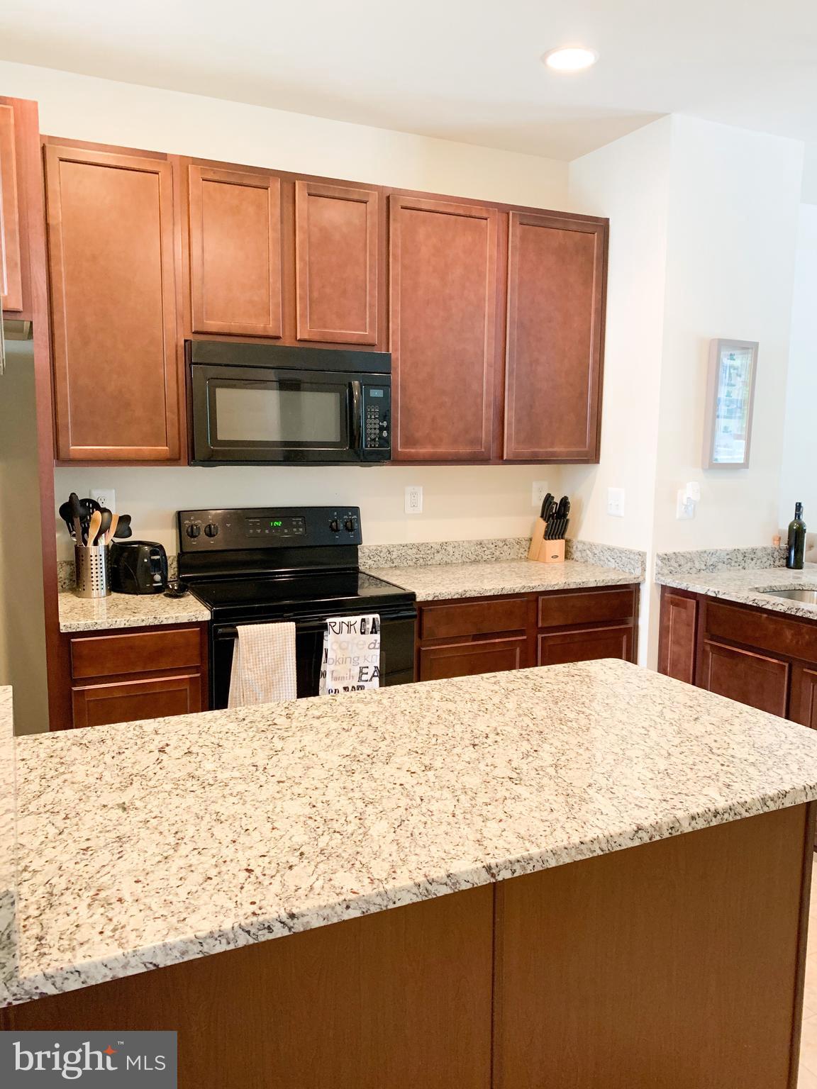 ELIZABETH HILLS PHASE 3 - Residential Lease