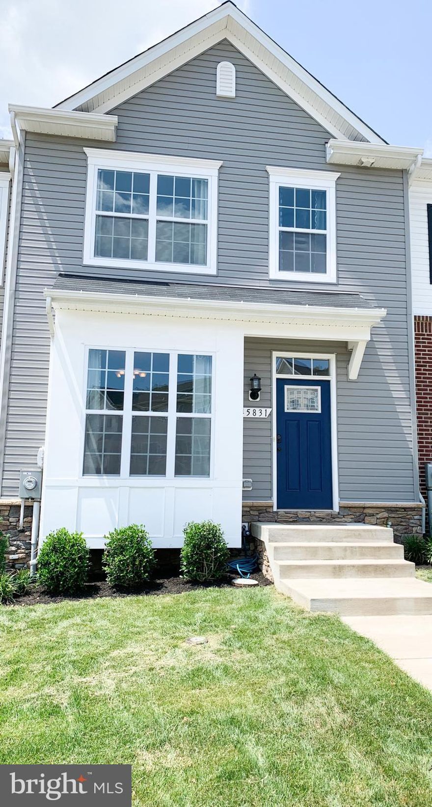 Gorgeous 3 bed, 3.5 bath townhome in Elizabeth Hills neighborhood.  Plenty of living space in this open floorplan.  There is a formal dining room, eat in kitchen and spacious family room off of L shaped kitchen with granite countertops. Master bedroom has tray ceilings and master bath offers dual vanity sinks, stand in shower and large tub.Finished basement offers flex space, a den and full bath.   Custom built step for stadium theater seating. Walkout with a concrete patio to a fully fenced in yard.  12 x 12 trex deck off main floor provides great space for entertaining guests. Property backs to trees for extra privacy and is convenient to base, shopping and restaurants.