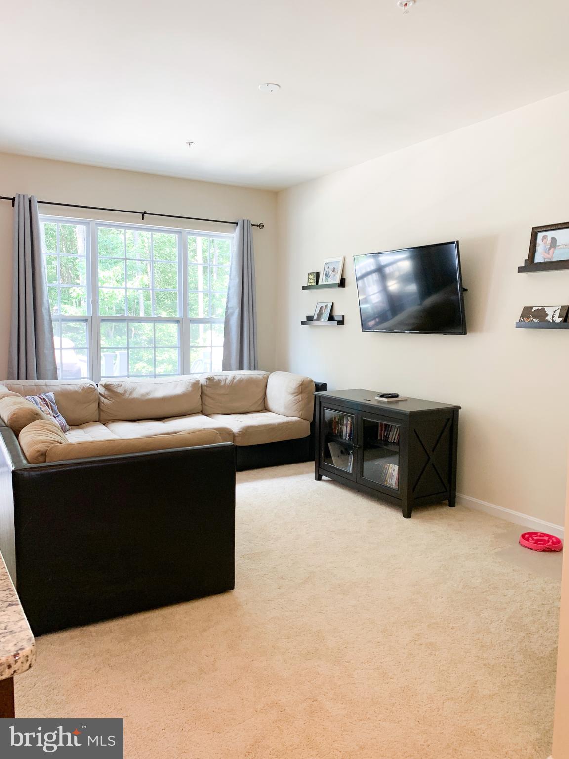 ELIZABETH HILLS PHASE 3 - Residential Lease