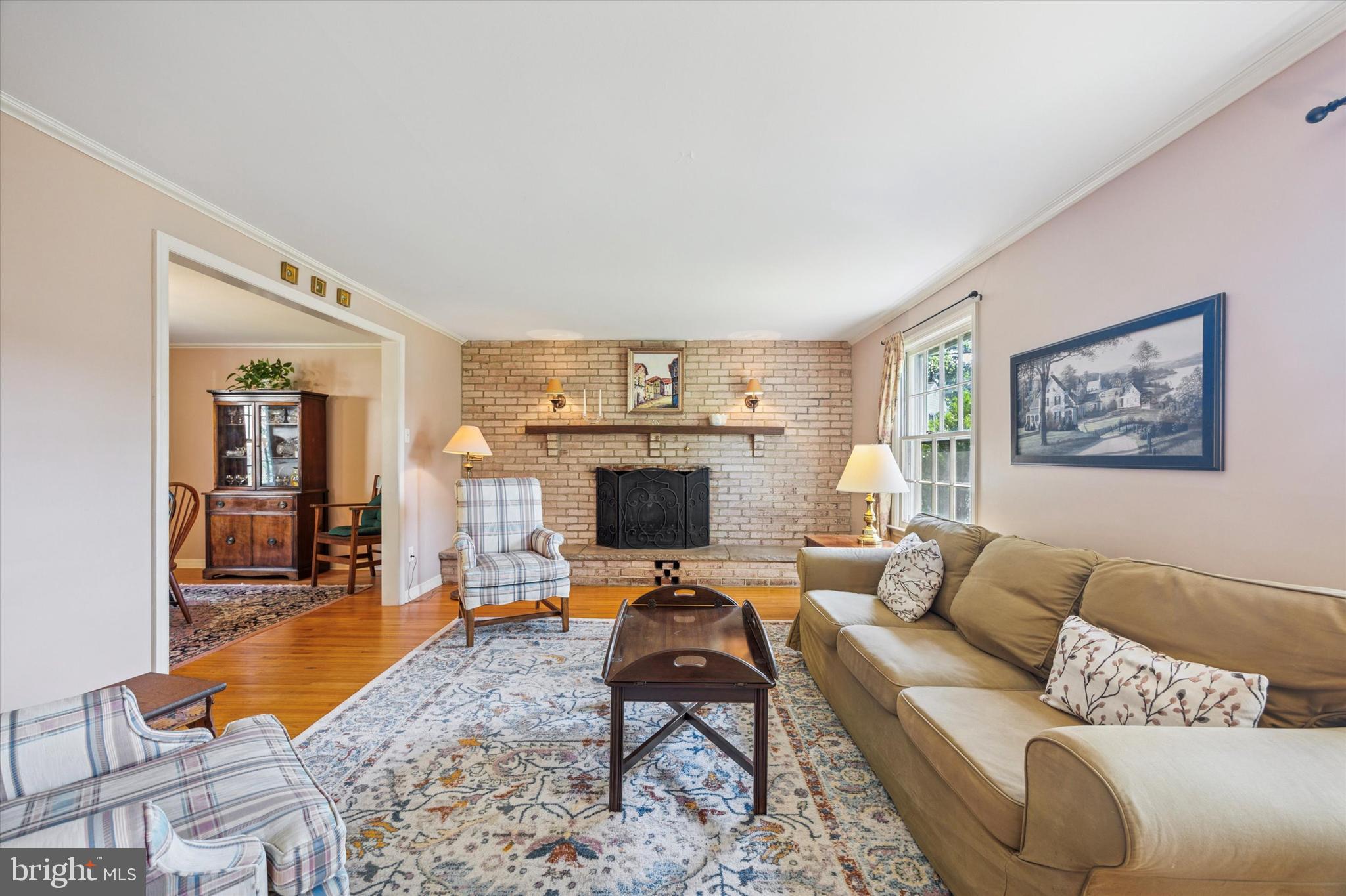 111 WAYSIDE DRIVE