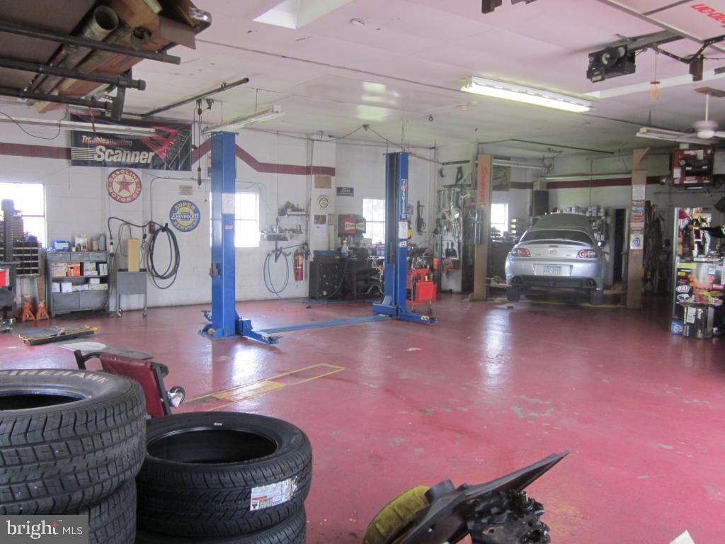 HALLAM BOROUGH - Commercial Sale