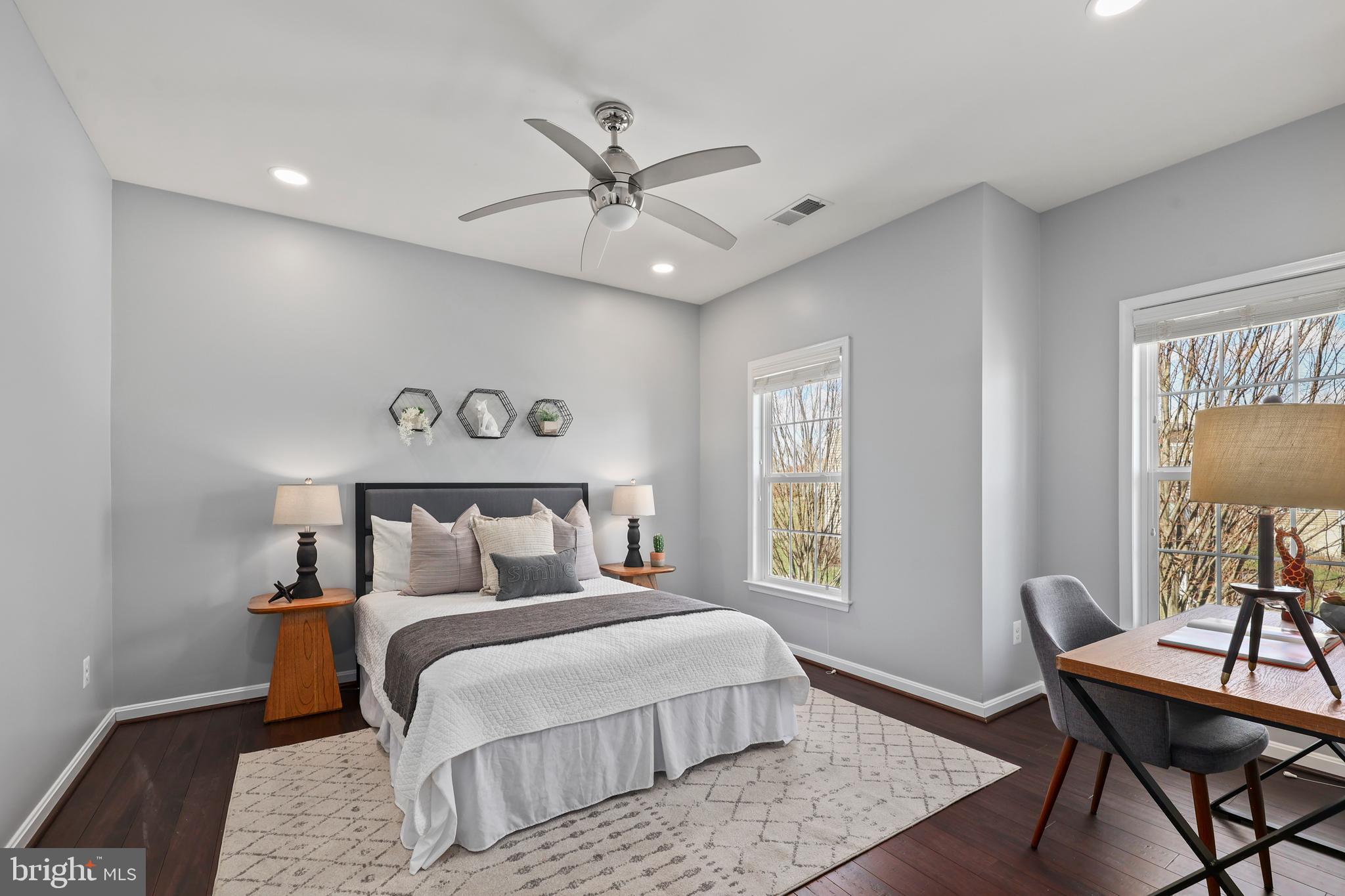 STONE RIDGE - Residential