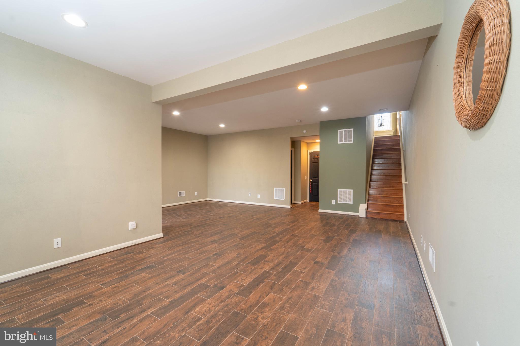 FAIR CREST - Residential Lease