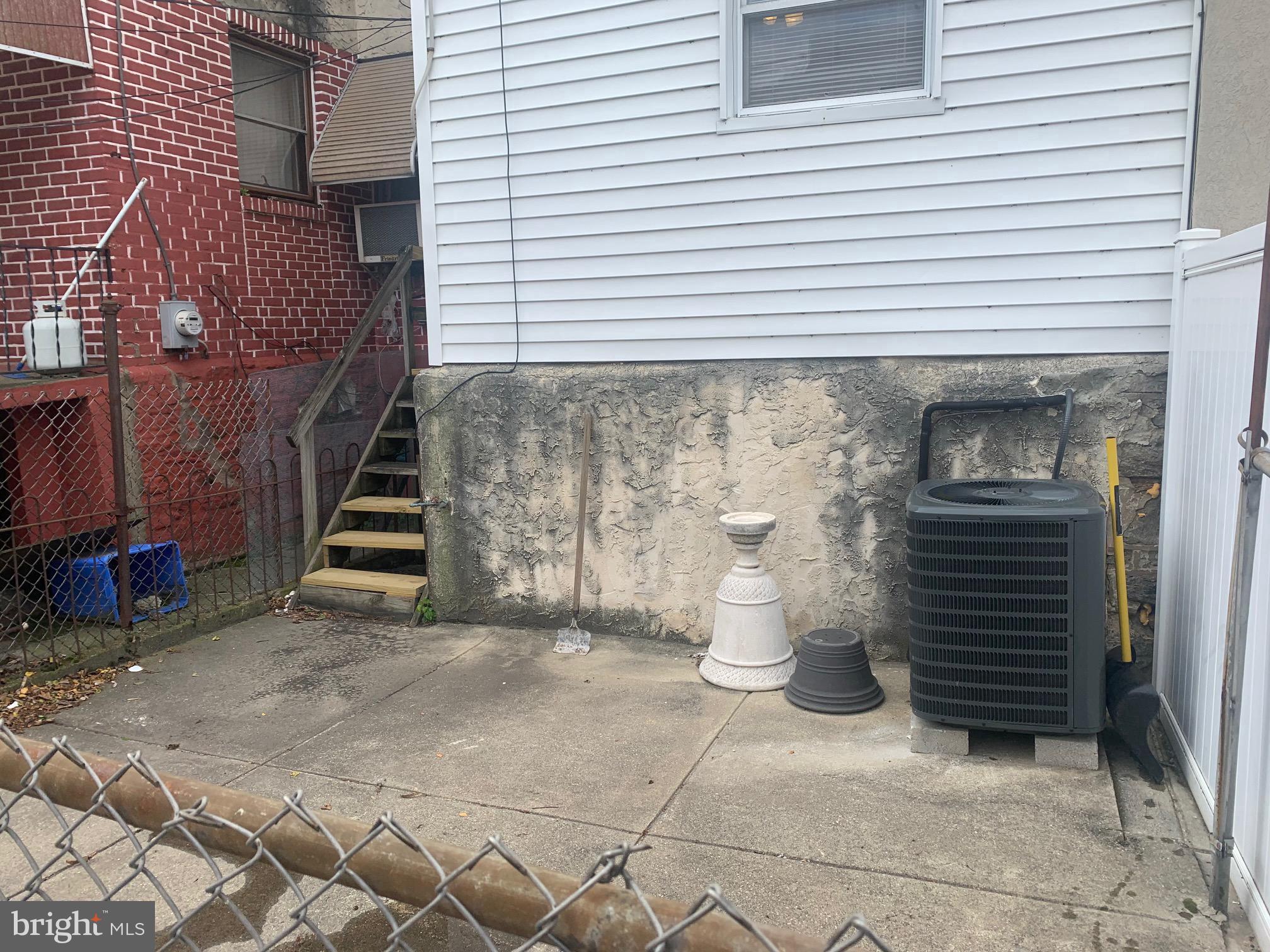 MARCONI PARK WEST - Residential Lease