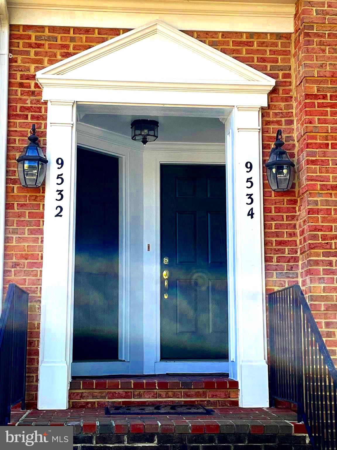 THE TOWNES CONDOMINIUM - Residential