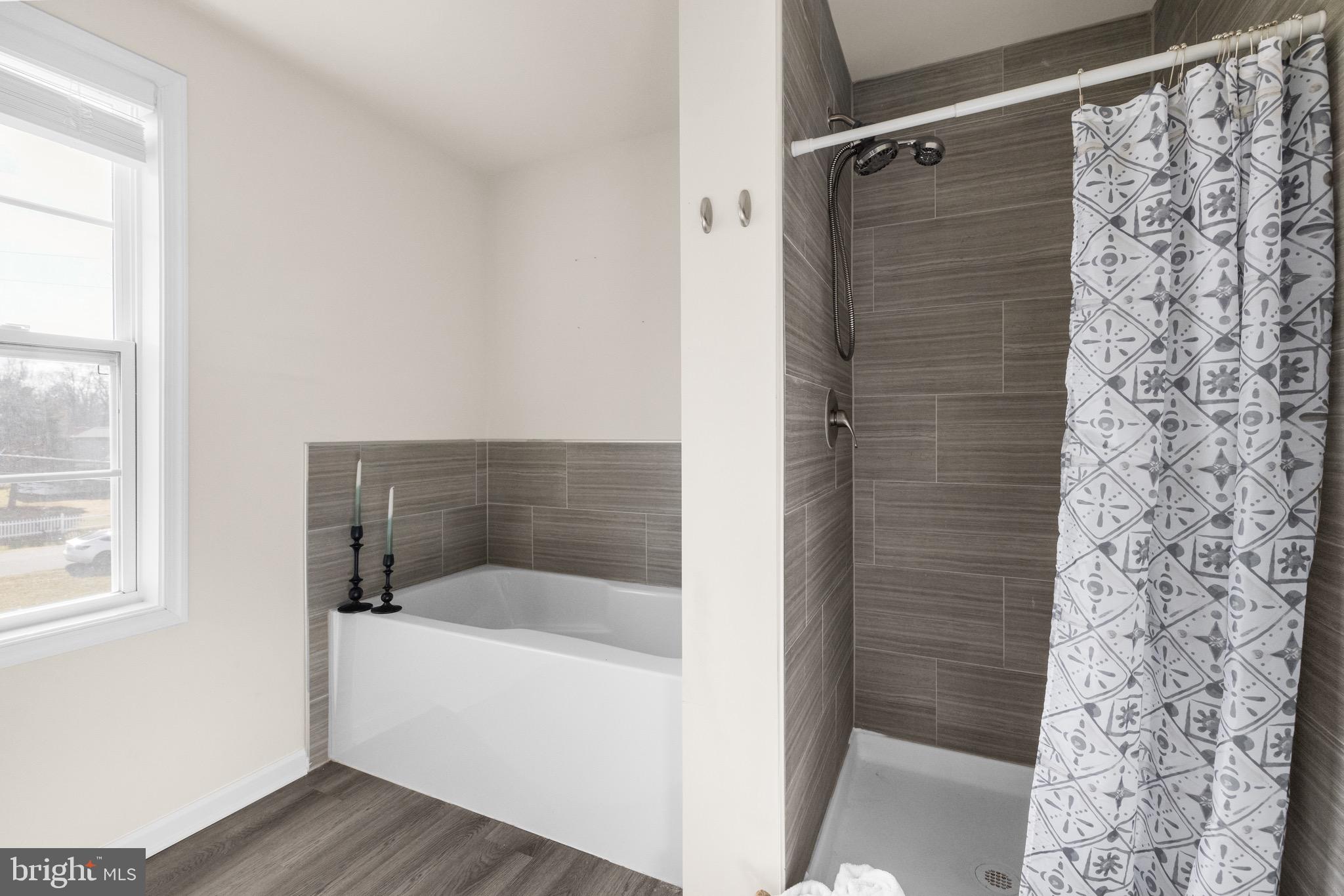 TUSCAWILLA HILLS - Residential