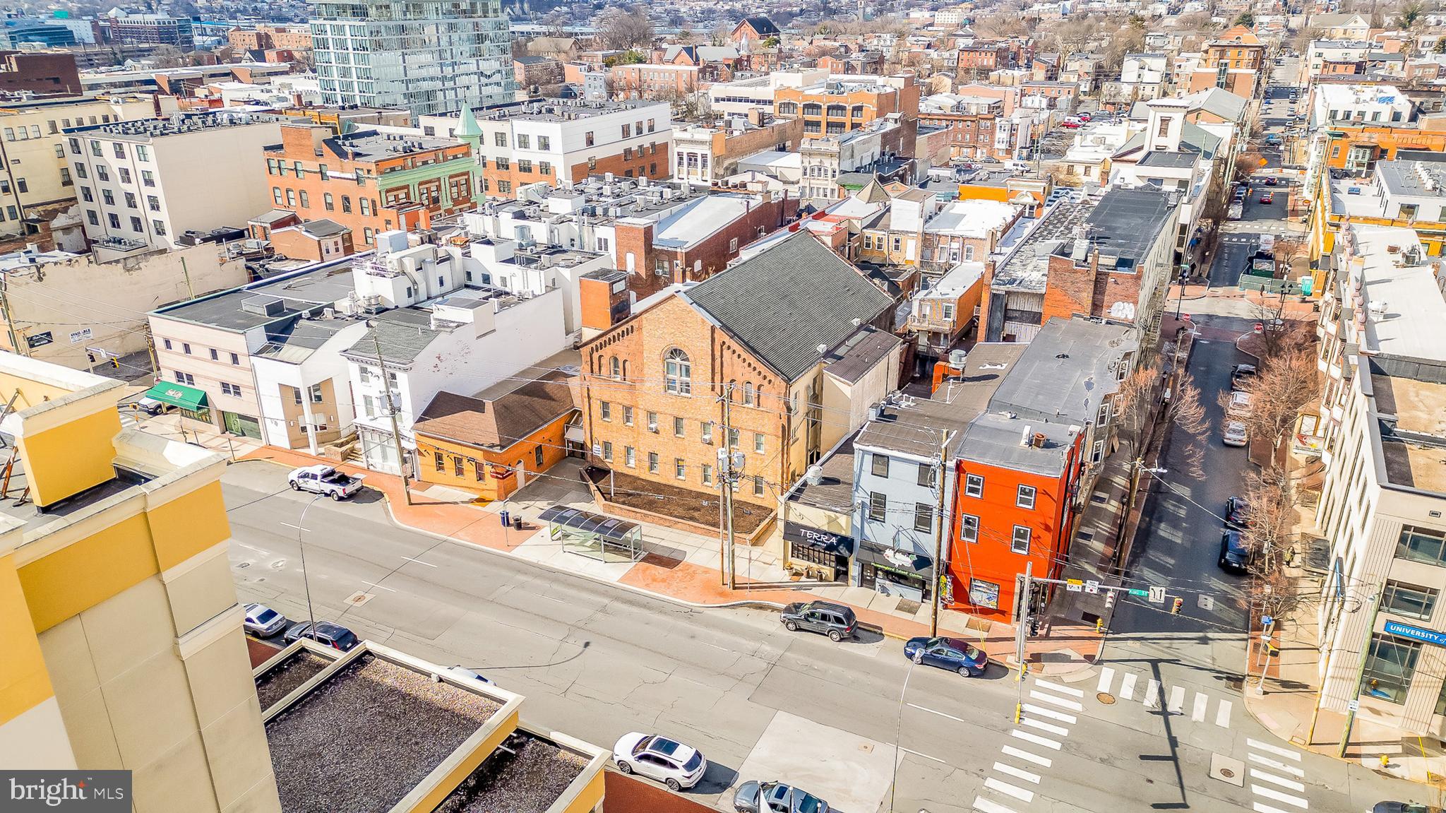 715 N KING STREET