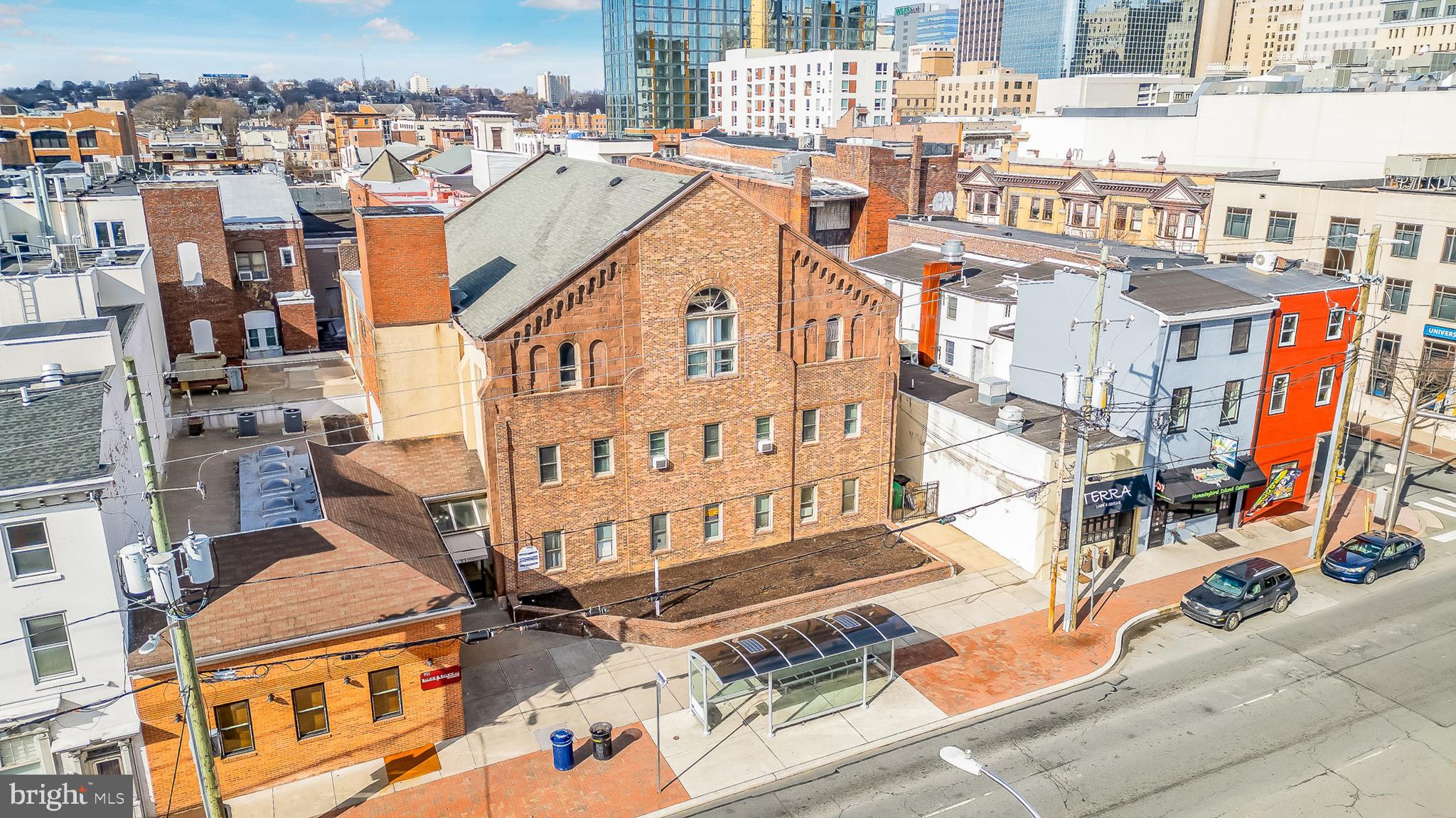 715 N KING STREET