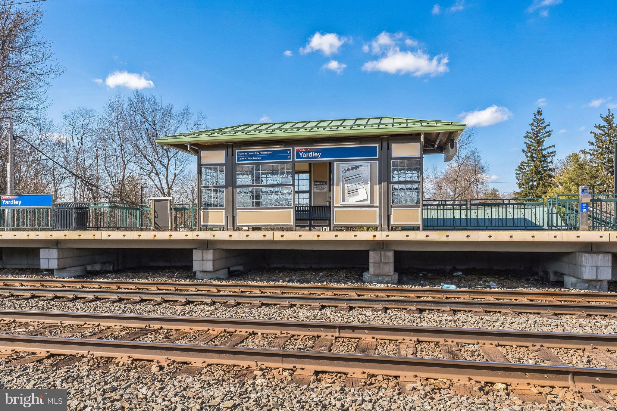 YARDLEY COMMONS - Residential