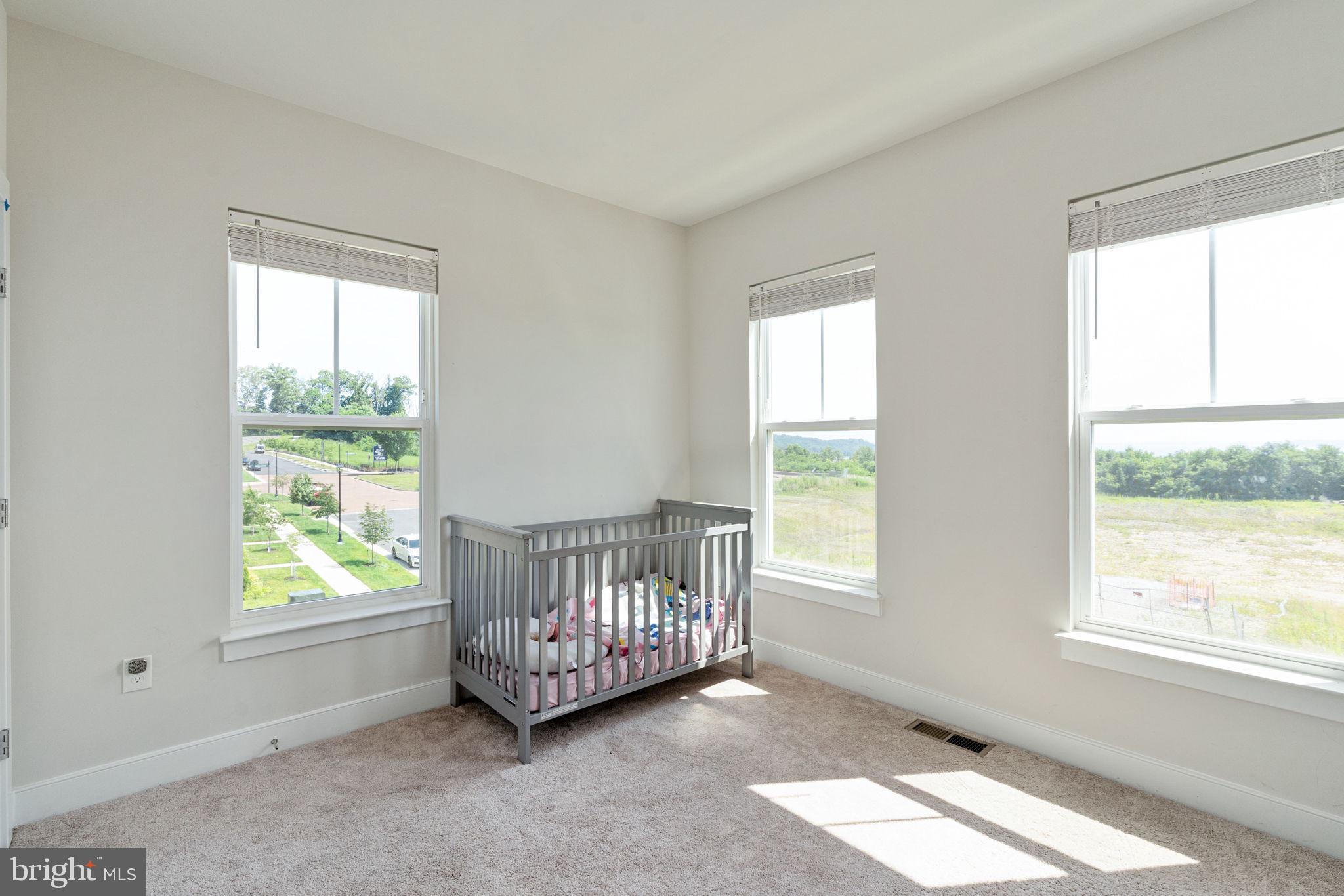 POTOMAC SHORES - Residential