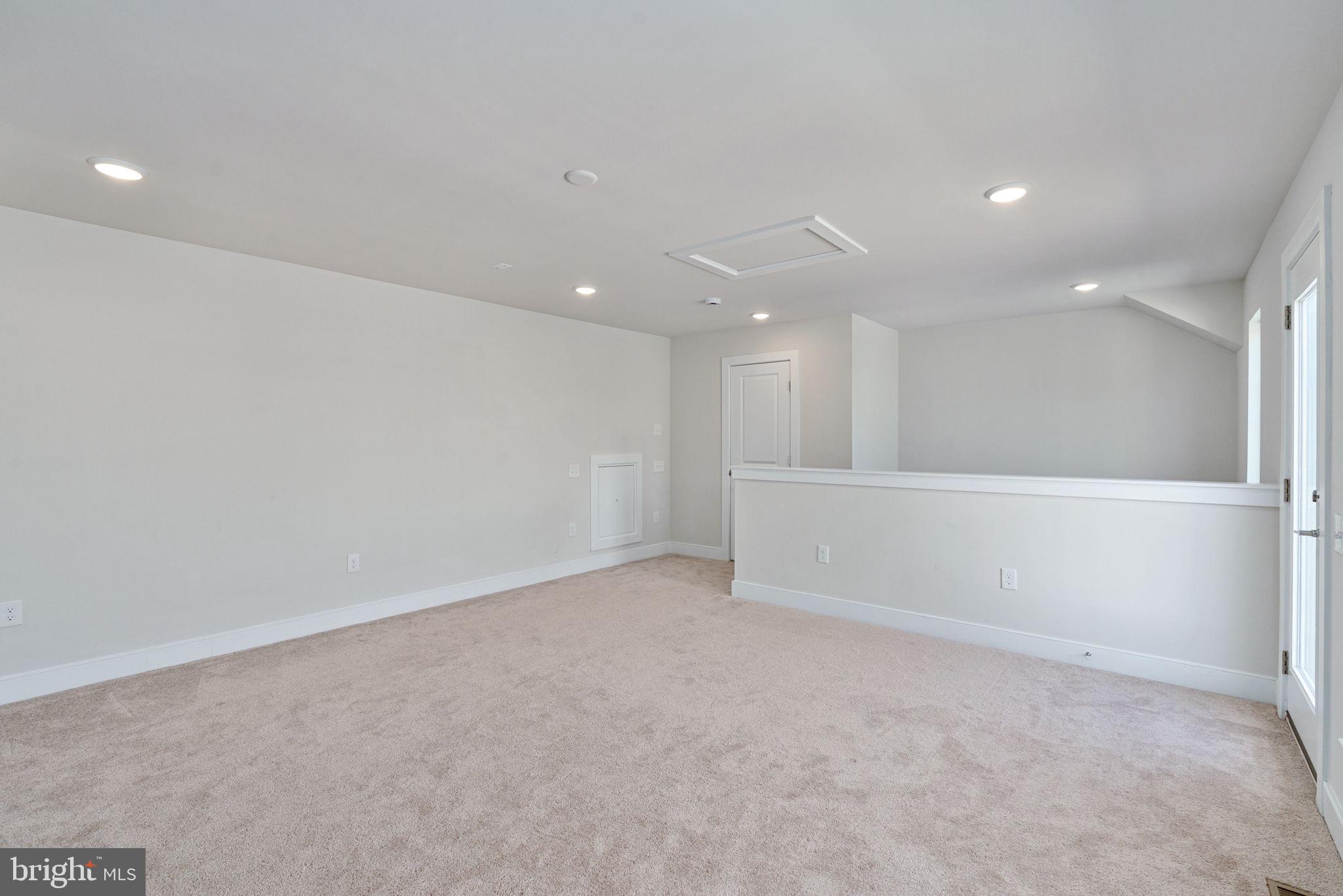 POTOMAC SHORES - Residential