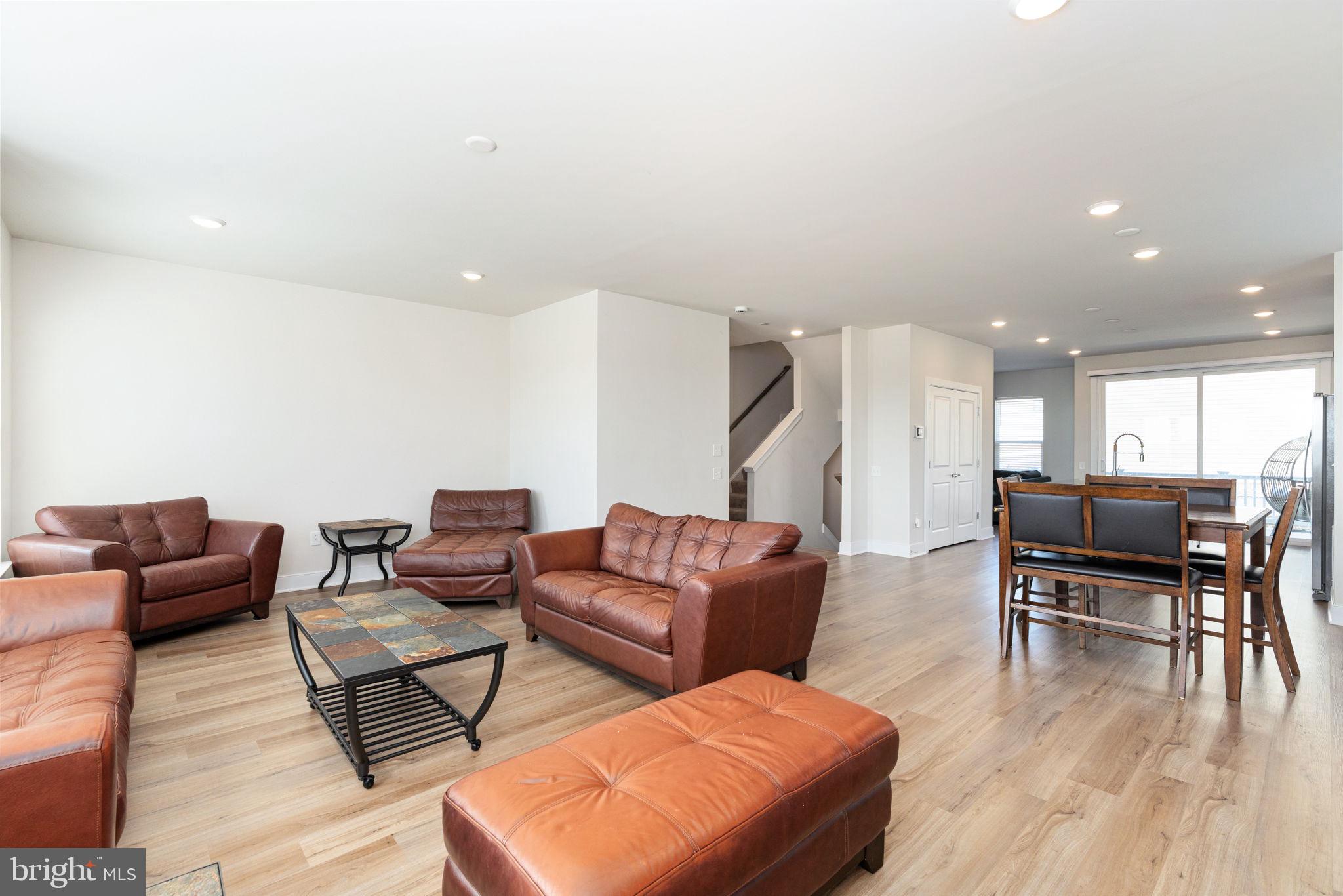 POTOMAC SHORES - Residential