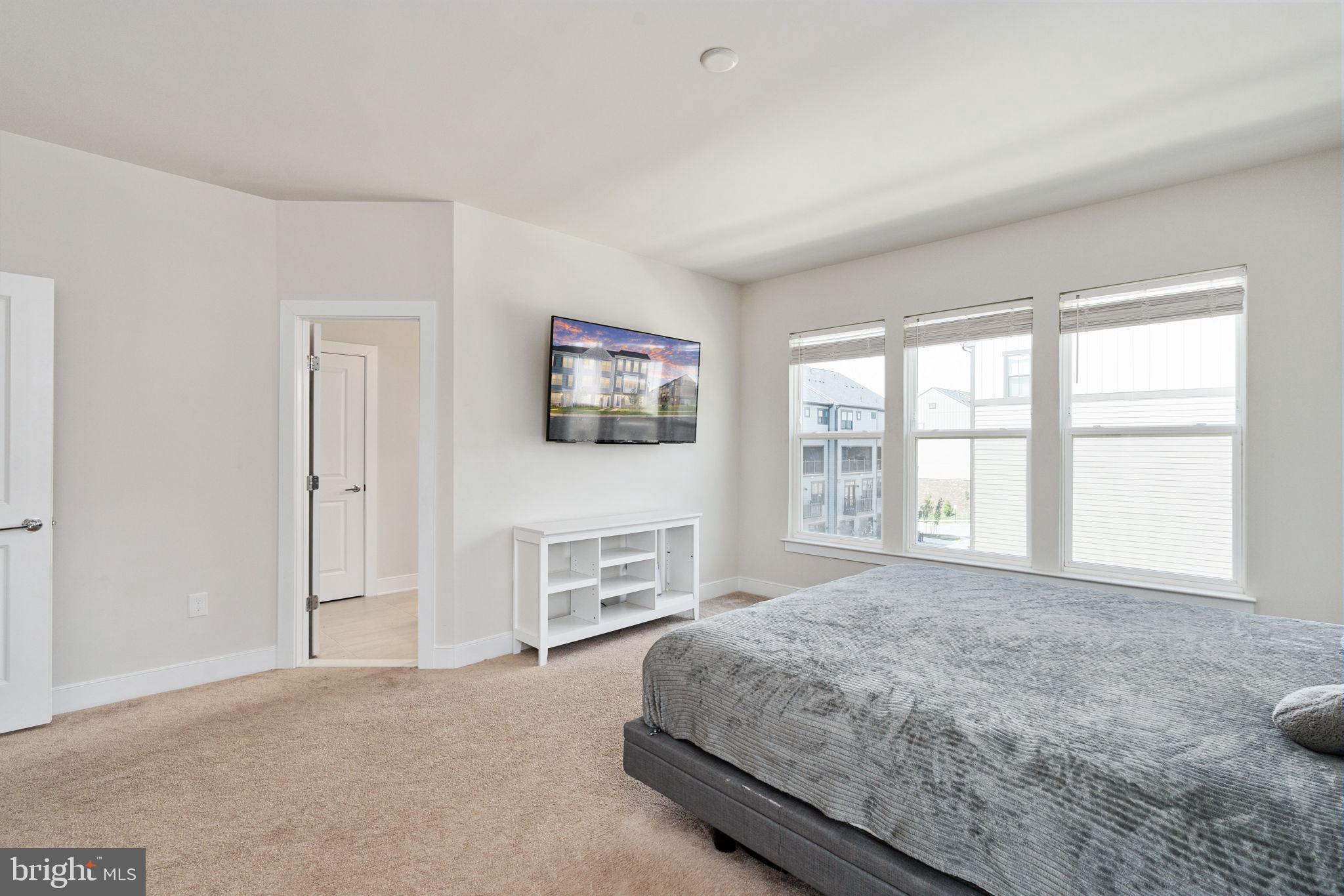 POTOMAC SHORES - Residential