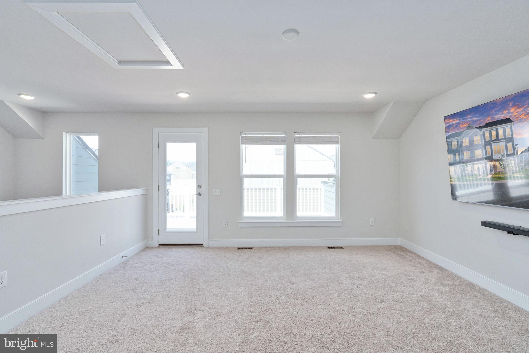 POTOMAC SHORES - Residential