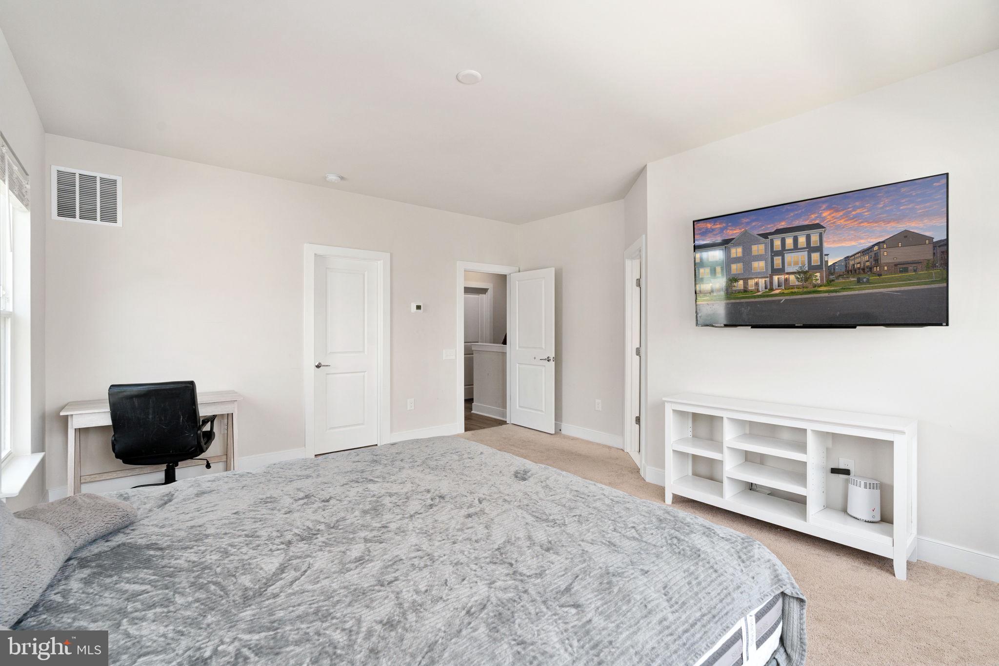 POTOMAC SHORES - Residential