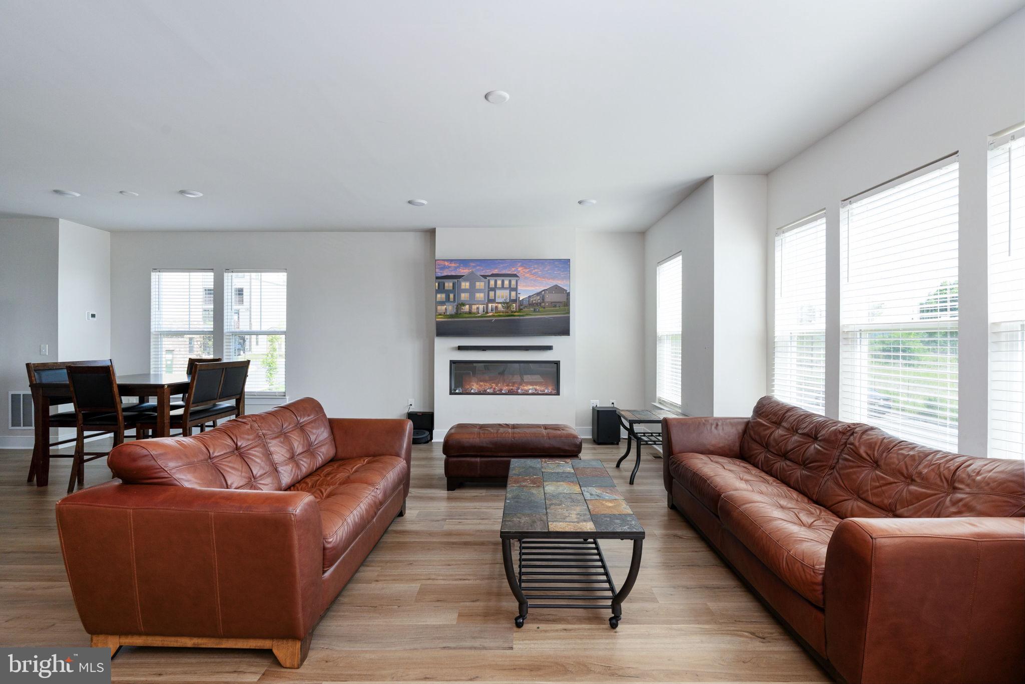 POTOMAC SHORES - Residential