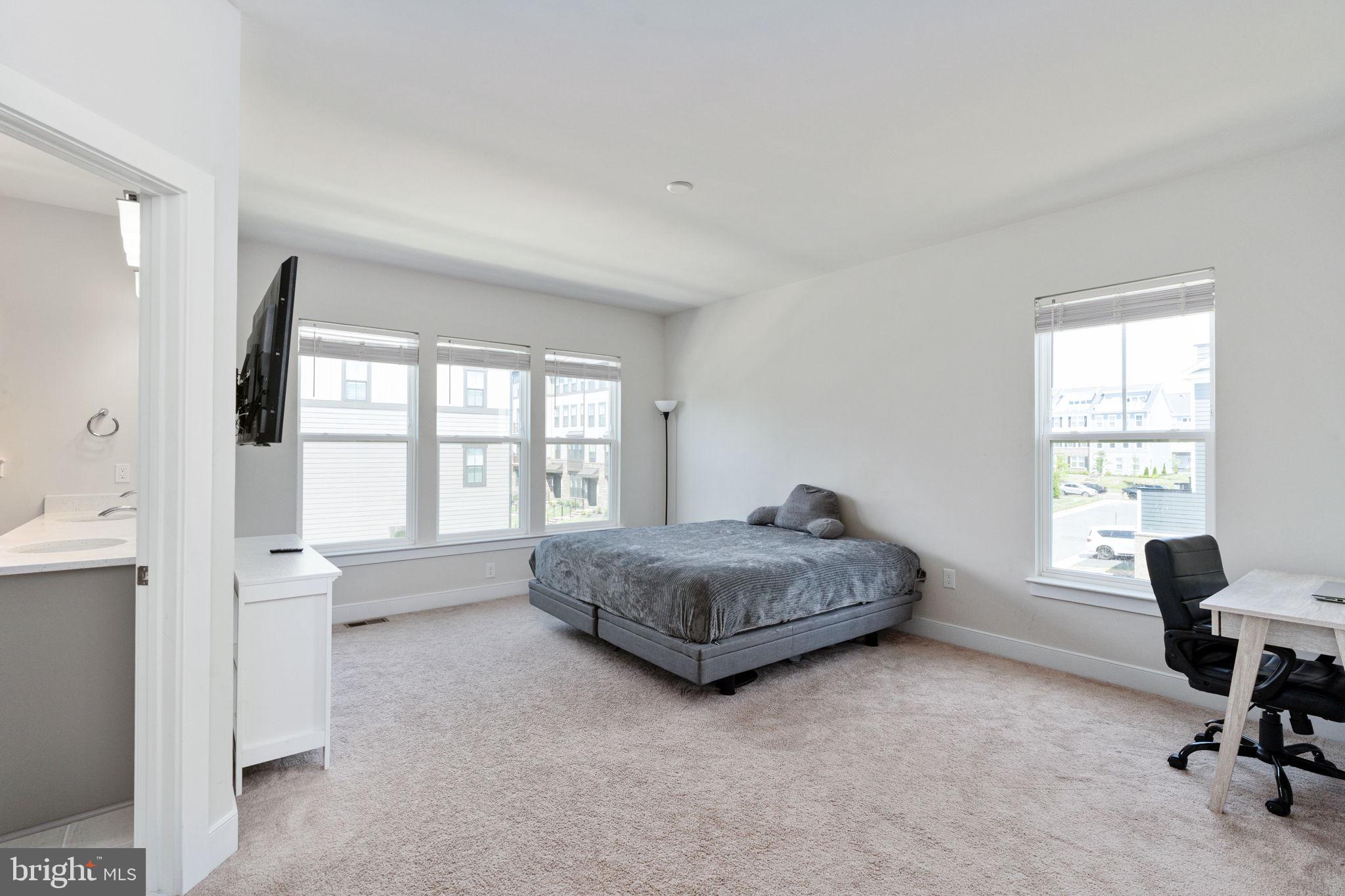 POTOMAC SHORES - Residential