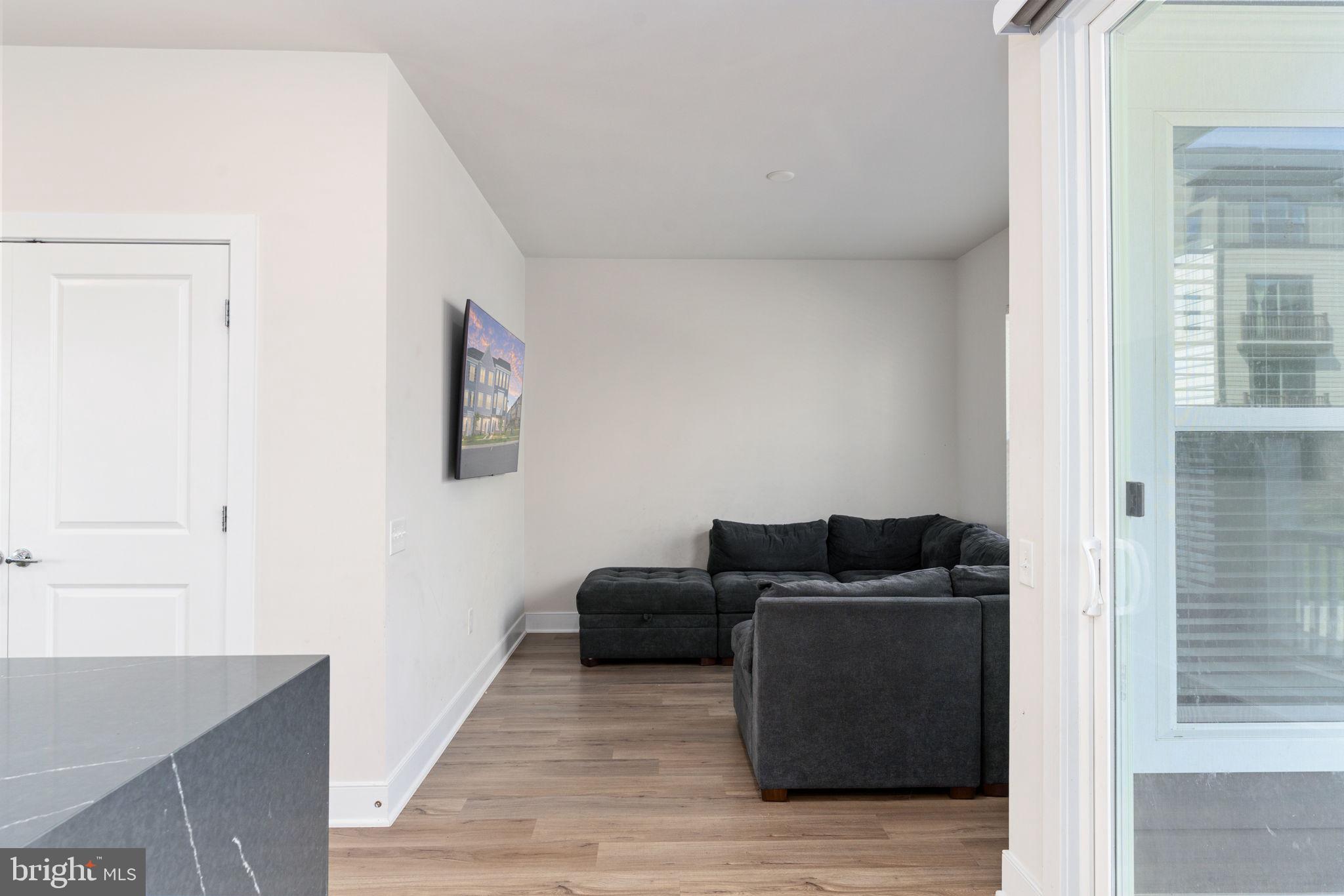 POTOMAC SHORES - Residential