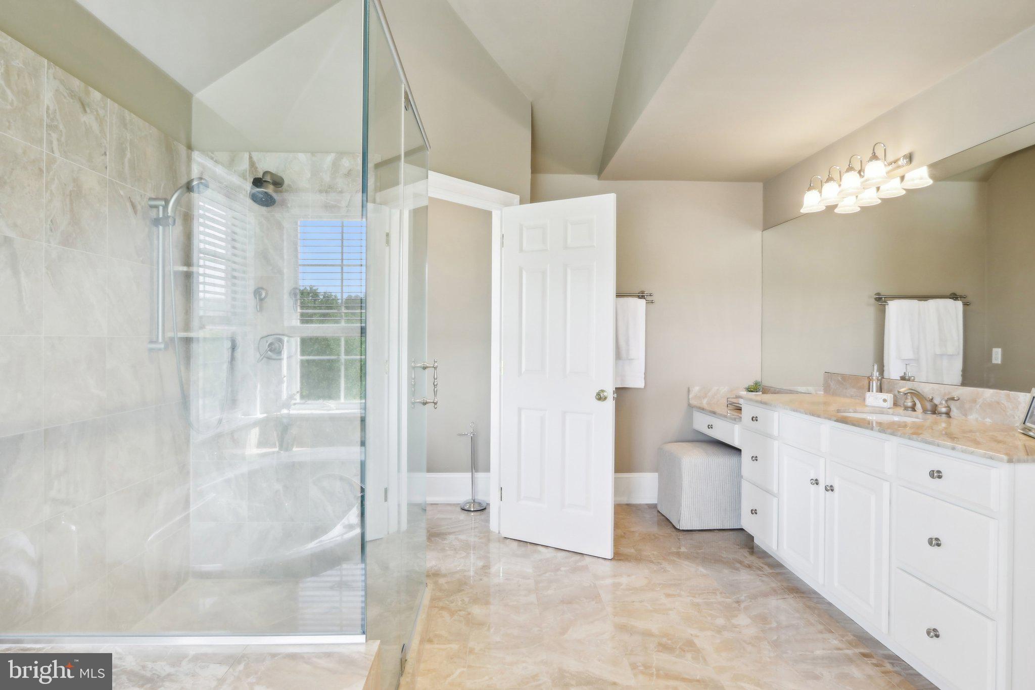 SPRING MEADOW FARM - Residential