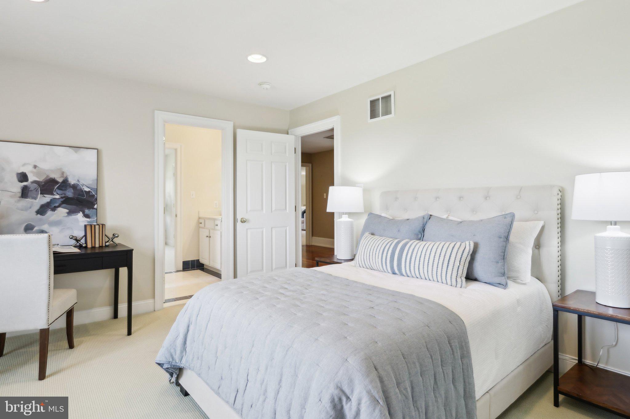 SPRING MEADOW FARM - Residential