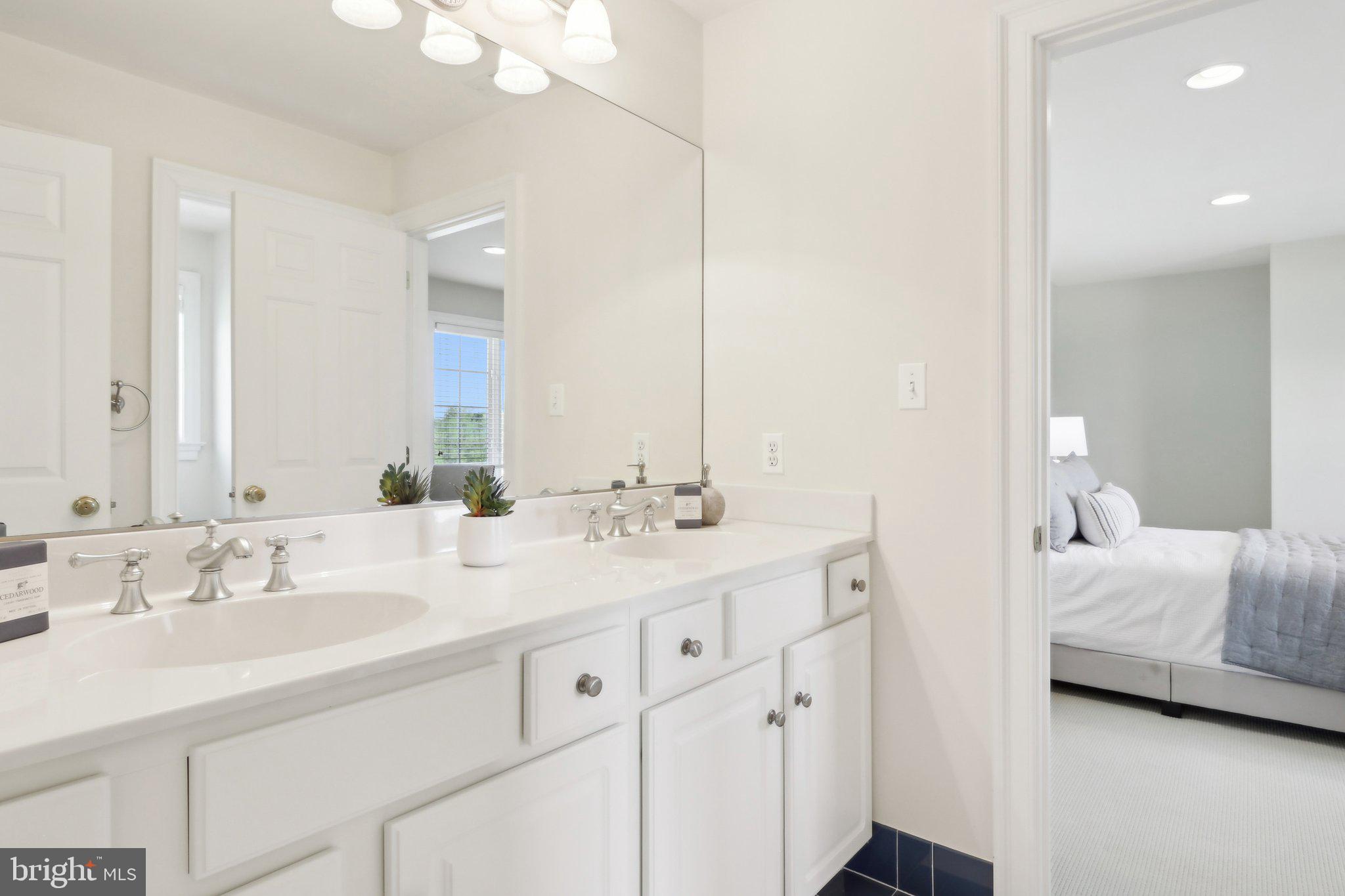 SPRING MEADOW FARM - Residential