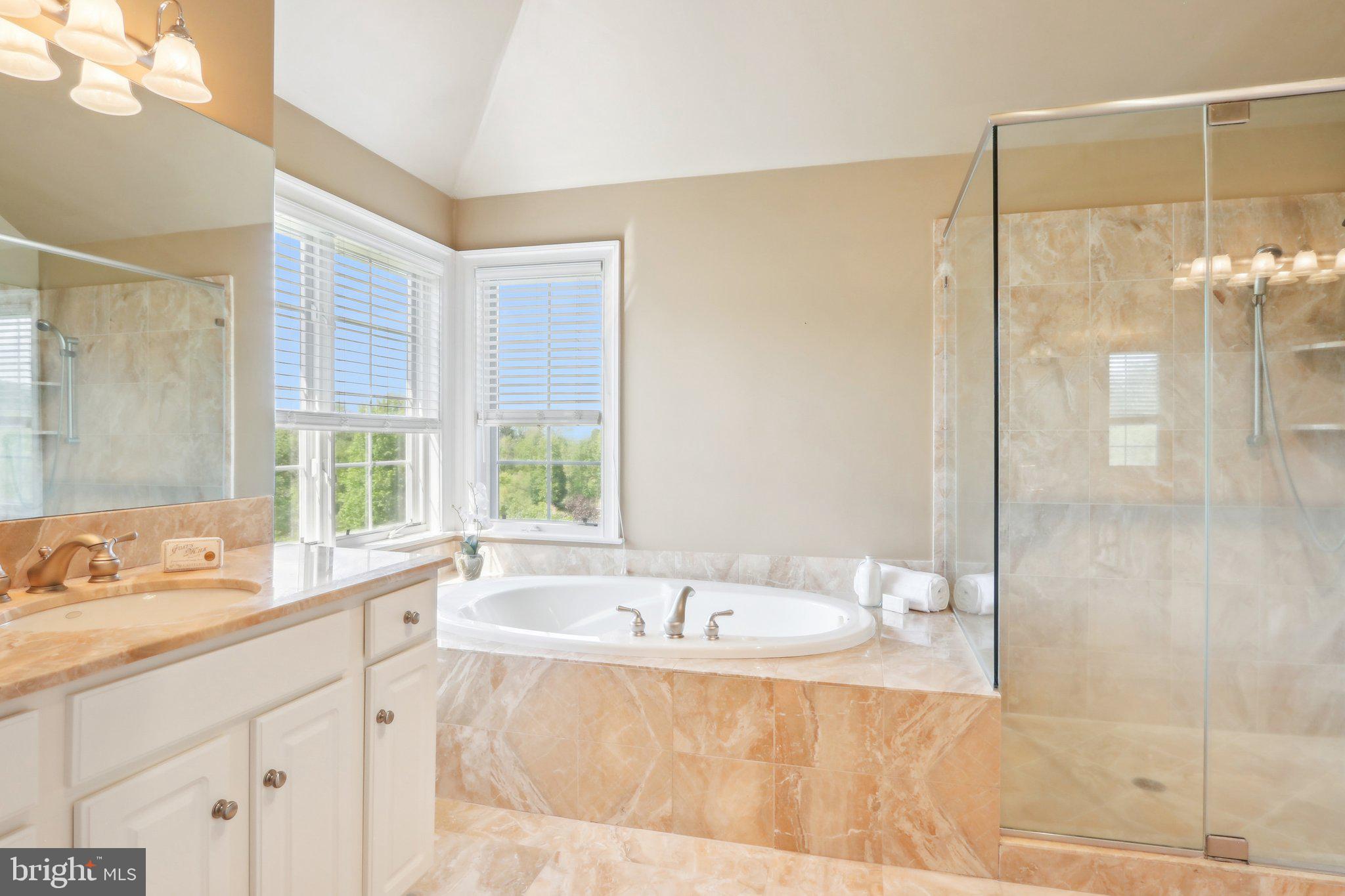 SPRING MEADOW FARM - Residential